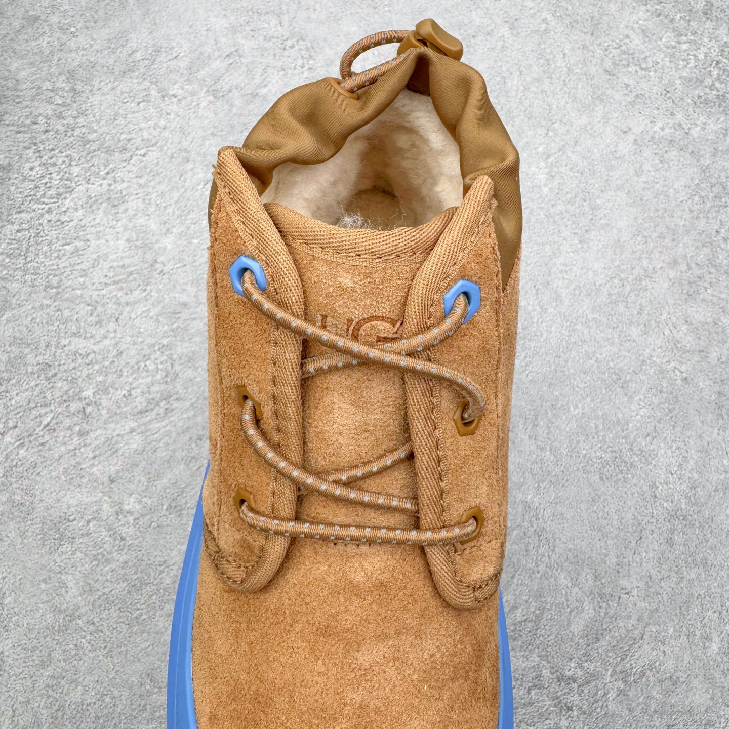 图片[5]-＃SP原厂 UGG 3991 塔斯曼高帮秋冬羊皮毛一体雪地靴 全鞋采用ZP同厂 隆丰A级澳洲进口羊皮毛一体 品牌代工厂生产线 完全遵循ZP工艺流程 代工厂原厂版师 秉承无原鞋不开发选择 注重每一处细节 市面最正版型 TREADLITE\\\”轻翼\\\”科技外底 轻便/耐用/柔韧/桩型【售后郑重承诺】一个月内若出现重大脱胶/断底等质量问题 直接为您换新！尺码：35 36 37 38 39 40 41 42 43-选品中心