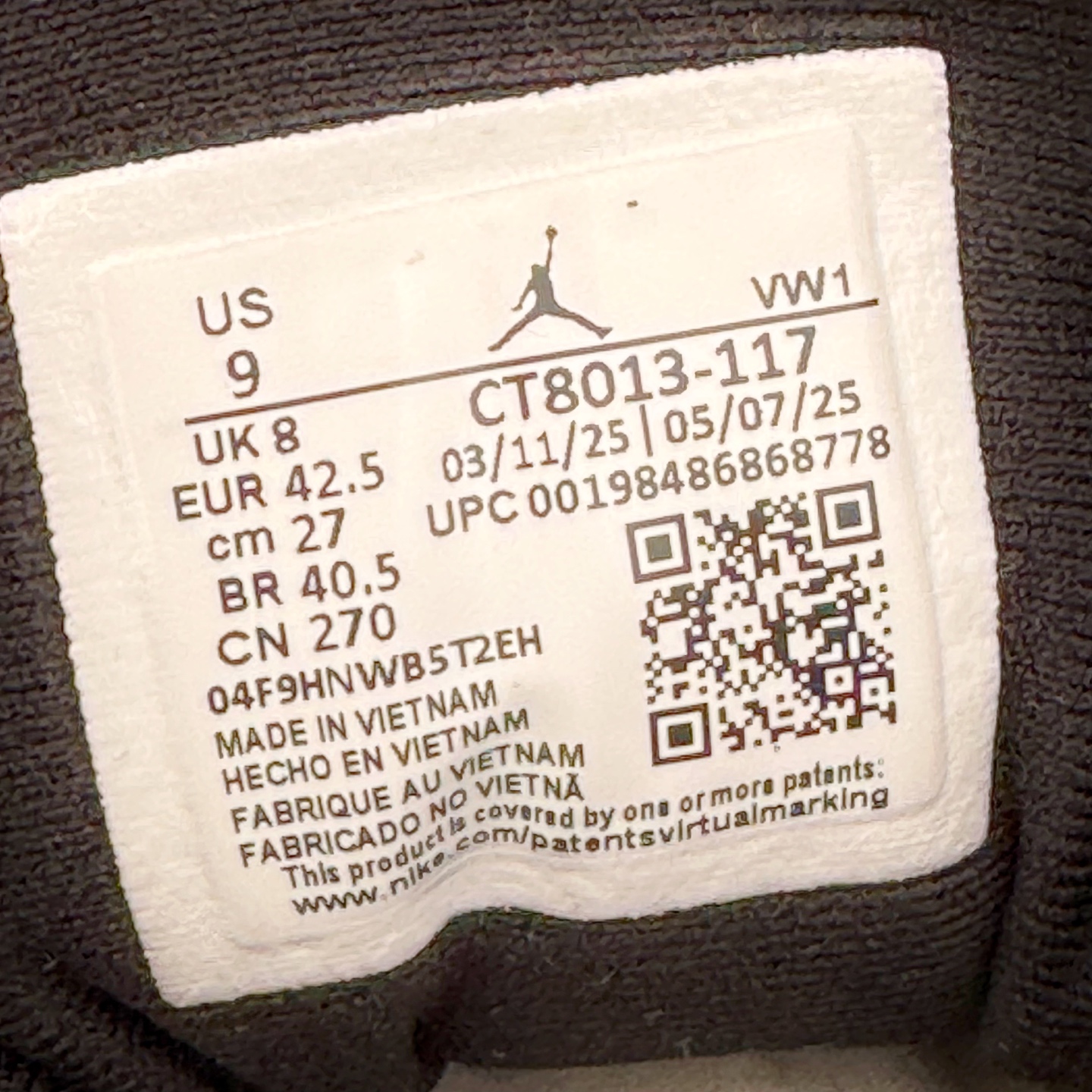 图片[11]-＃纯原 Air Jordan AJ12 Retro 黑白金扣 货号：CT8013-117 外贸特供批次 原楦原档案数据开模打造 原汁原味12代鞋型 进口原厂皮料 原厂碳板 原装材料 原厂定制金属扣 原厂电绣 支持与公司货全方位对比 只服务于5%懂鞋的高端客户 发国外可支持各种retail商店充正寄售 尺码：40 40.5 41 42 42.5 43 44 44.5 45 45.5 46 47.5 48.5-选品中心