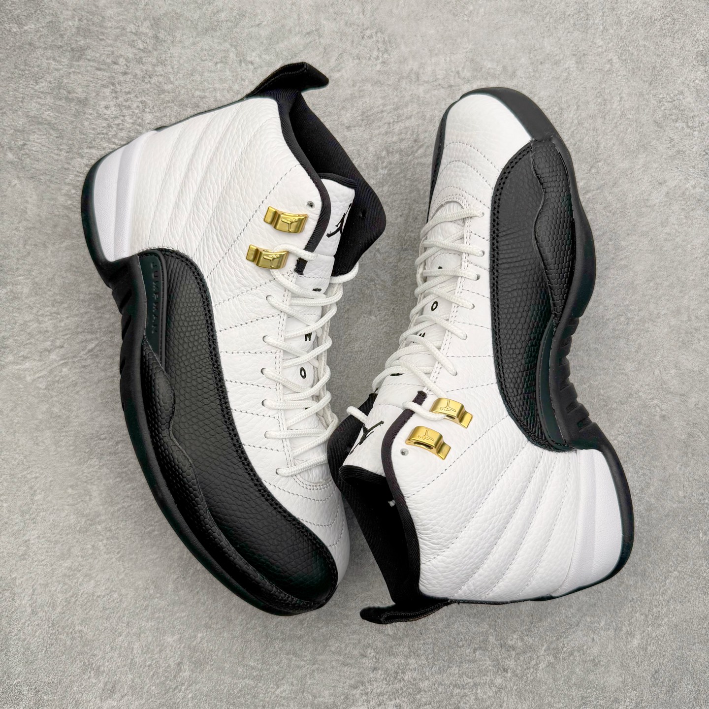 图片[3]-＃纯原 Air Jordan AJ12 Retro 黑白金扣 货号：CT8013-117 外贸特供批次 原楦原档案数据开模打造 原汁原味12代鞋型 进口原厂皮料 原厂碳板 原装材料 原厂定制金属扣 原厂电绣 支持与公司货全方位对比 只服务于5%懂鞋的高端客户 发国外可支持各种retail商店充正寄售 尺码：40 40.5 41 42 42.5 43 44 44.5 45 45.5 46 47.5 48.5-选品中心