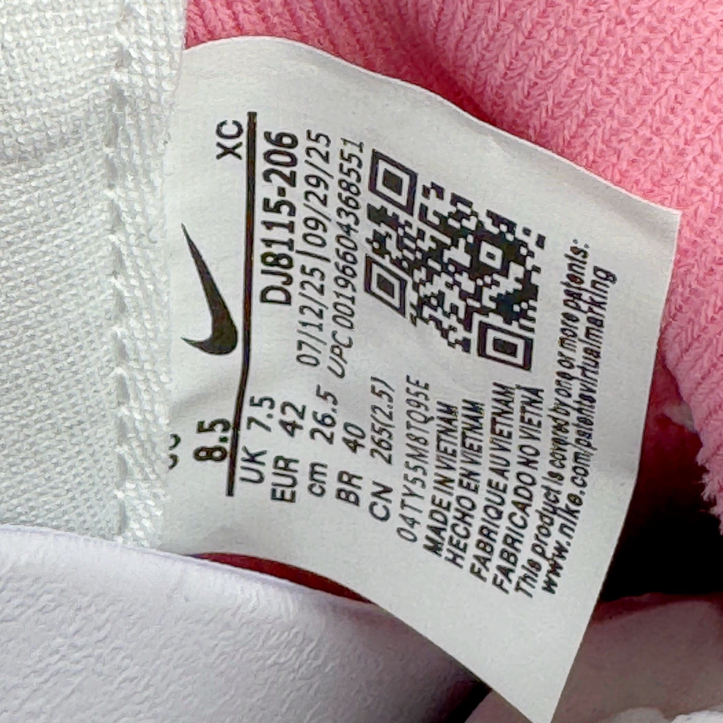 图片[12]-＃K版 NK Air Zoom G.T.4.0 EP 新款实战低帮篮球鞋 一个月返厂/换新售后服务 支持各种实战 全套原纸板楦头开发 独家原档数据私模唯一正确8层组合大底 全新GT 4.0全掌搭载了 ZoomX 泡棉 使得整双鞋在缓震表现上可谓相当优秀 拥有着顶级科技配置的同时 颜值设计也非常可观 整体鞋型仍然保留了前低后高的设计 G.T. Cut 传统的突进极速突破的感觉 鞋头麂皮材质和 NK Flywire 飞线工艺 相对来说包裹感更好了 必备的TPU 支撑片 两侧 Swoosh 的透气孔设计 起到散热透气的作用 鞋舌采用类似跑鞋的半开叉式设计 搭配鞋带既可以提升包裹感 又降低了运动中鞋舌乱跑的可能性 鞋子内里填充相当厚实 避免掉跟 尺码：36 36.5 37.5 38 38.5 39 40 40.5 41 42 42.5 43 44 44.5 45 45.5 46-选品中心