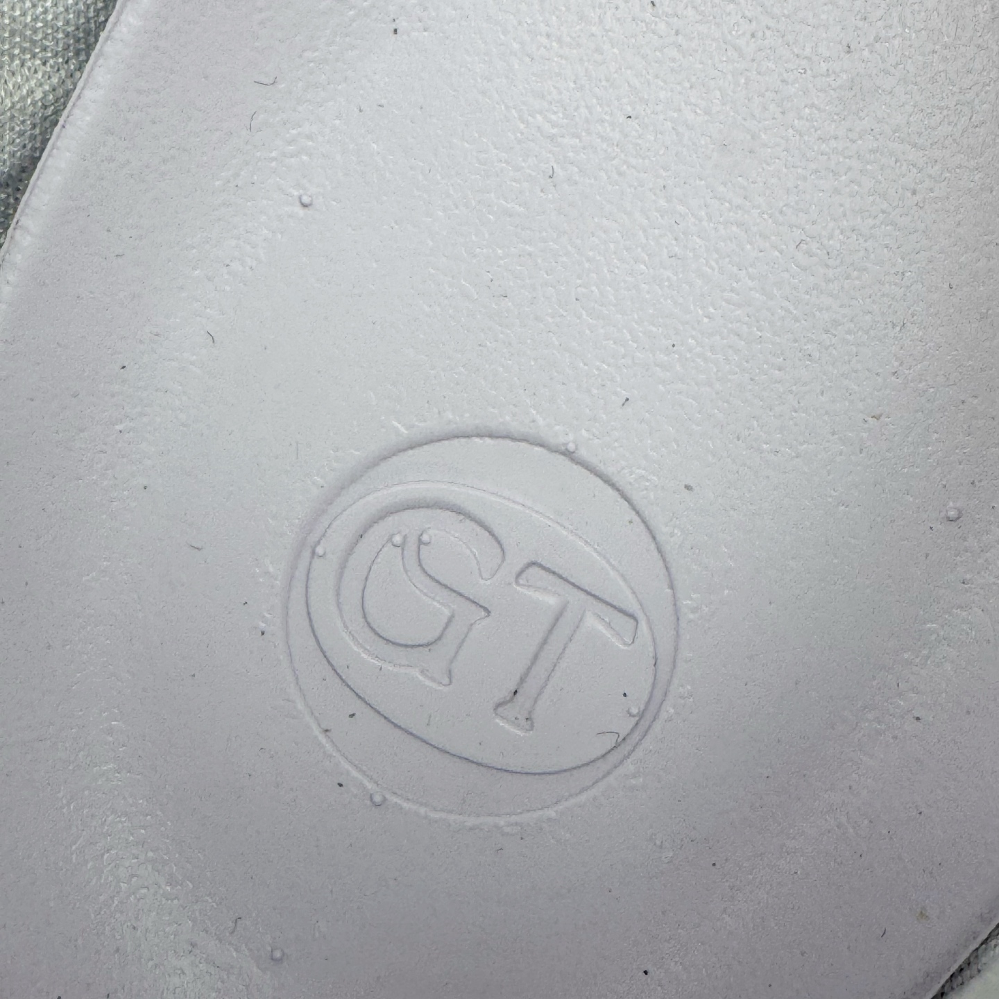 图片[11]-＃K版 NK Air Zoom G.T.4.0 EP 新款实战低帮篮球鞋 一个月返厂/换新售后服务 支持各种实战 全套原纸板楦头开发 独家原档数据私模唯一正确8层组合大底 全新GT 4.0全掌搭载了 ZoomX 泡棉 使得整双鞋在缓震表现上可谓相当优秀 拥有着顶级科技配置的同时 颜值设计也非常可观 整体鞋型仍然保留了前低后高的设计 G.T. Cut 传统的突进极速突破的感觉 鞋头麂皮材质和 NK Flywire 飞线工艺 相对来说包裹感更好了 必备的TPU 支撑片 两侧 Swoosh 的透气孔设计 起到散热透气的作用 鞋舌采用类似跑鞋的半开叉式设计 搭配鞋带既可以提升包裹感 又降低了运动中鞋舌乱跑的可能性 鞋子内里填充相当厚实 避免掉跟 尺码：36 36.5 37.5 38 38.5 39 40 40.5 41 42 42.5 43 44 44.5 45 45.5 46-选品中心