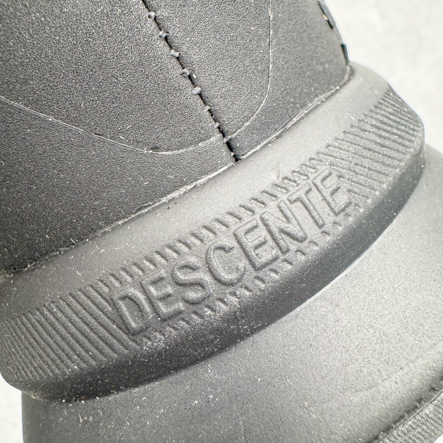 图片[14]-＃GD广顶 迪桑特DESCENTE Dualis 都市通勤 低帮 户外功能鞋 DESCENTE（迪桑特）创立于1935年，品牌名取自法语词汇，意为“滑降”。品牌箭头标识代表滑雪的三种技术“高速直线滑行”、“穿越”和“侧滑”，也寓意品牌在打造高端专业运动产品中不断追求完美的创新精神，致力于成为中国高端专业滑雪、综训、女子、铁人三项、高尔夫的第一品牌。尺码：39 40 41 42 43 44-选品中心