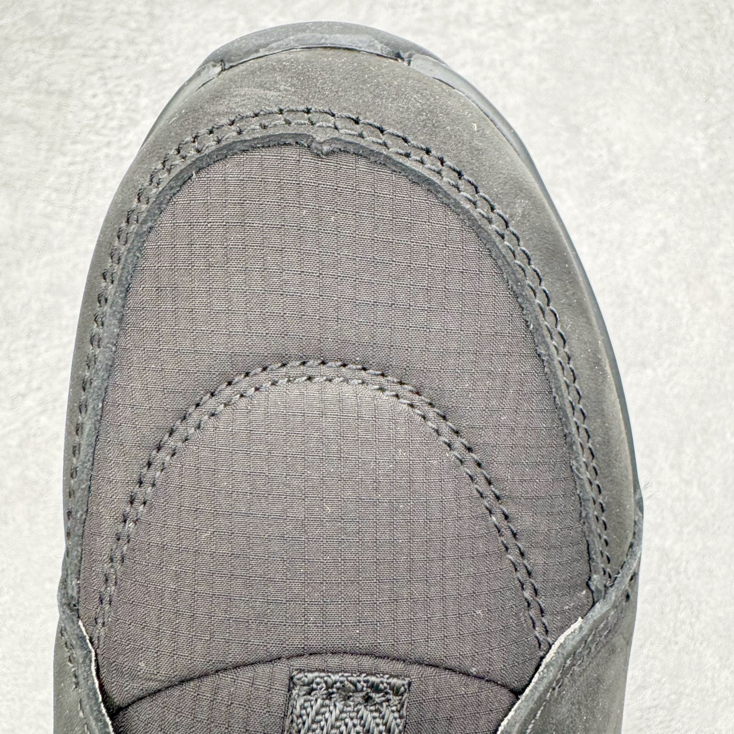 图片[14]-＃GD广顶 DESCENTE SKI STYLE 迪桑特系列保暖耐磨 时尚舒适百搭短筒雪地靴 DESCENTE（迪桑特）创立于1935年，品牌名取自法语词汇，意为“滑降”。品牌箭头标识代表滑雪的三种技术“高速直线滑行”、“穿越”和“侧滑”，也寓意品牌在打造高端专业运动产品中不断追求完美的创新精神，致力于成为中国高端专业滑雪、综训、女子、铁人三项、高尔夫的第一品牌。尺码：39 40 41 42 43 44-选品中心