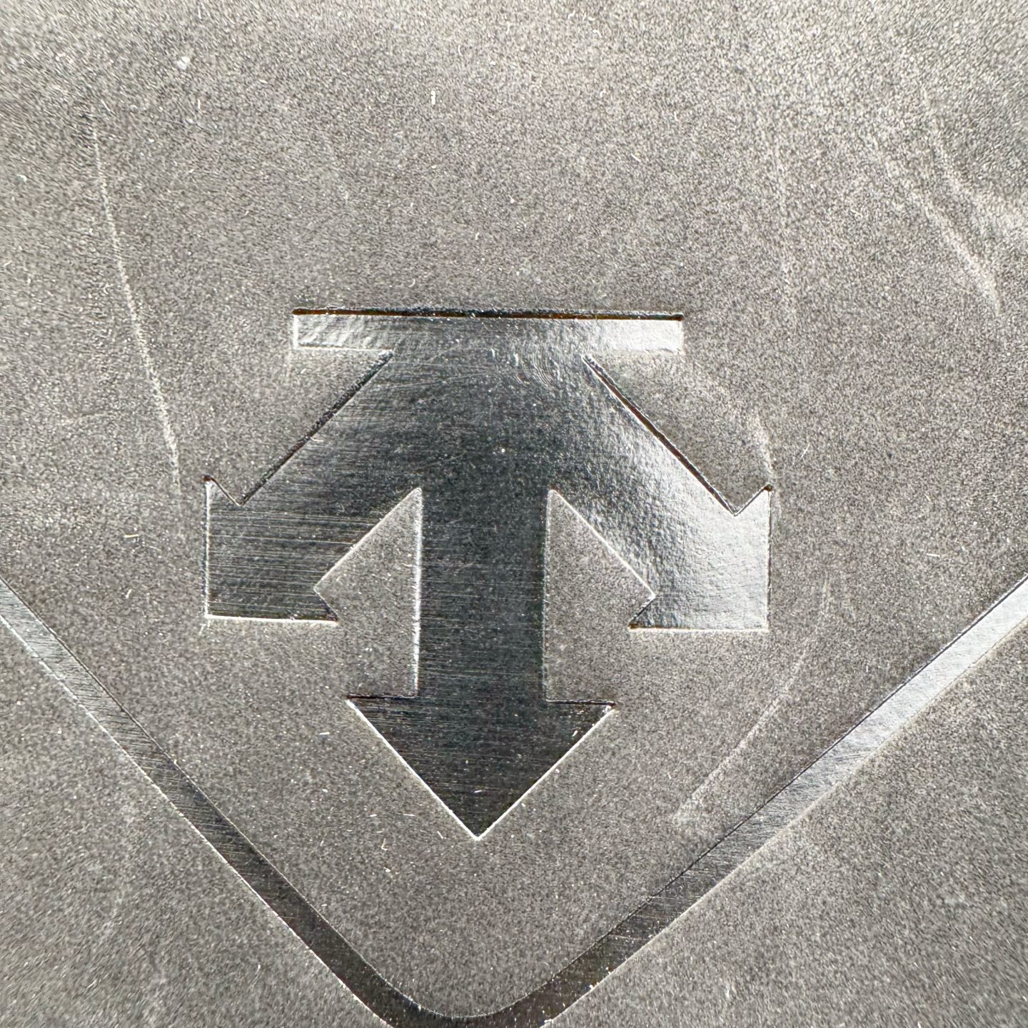 图片[10]-＃GD广顶 DESCENTE SKI STYLE 迪桑特系列保暖耐磨 时尚舒适百搭短筒雪地靴 DESCENTE（迪桑特）创立于1935年，品牌名取自法语词汇，意为“滑降”。品牌箭头标识代表滑雪的三种技术“高速直线滑行”、“穿越”和“侧滑”，也寓意品牌在打造高端专业运动产品中不断追求完美的创新精神，致力于成为中国高端专业滑雪、综训、女子、铁人三项、高尔夫的第一品牌。尺码：39 40 41 42 43 44-选品中心