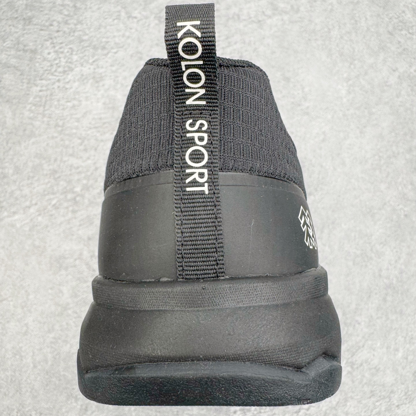 图片[8]-＃GD广顶 KOLON SPORT Skyler 舒适柔软 防水支撑轻便回弹低帮徒步鞋 男女同款 KOLON SPORT 可隆1973年诞生，并首次推出登山装备。自创立起，KOLON SPORT就把绿色定为基本色调，以常青树为品牌标志，坚持以关爱自然为己任，积极探求自然界的舒适，并以此应用于新产品的开发与研究。40多年来，历经不断革新，成就高端专业户外品牌。实拍调校N版已经零色差零失真 百分百还原实物色彩所见即所得 不存在货不对板色差等低级问题 选购参考实物拍摄 不混卖不参货 只用心做好货严格选品 承诺混一赔十 尺码：39 40 41 42 43 44-选品中心