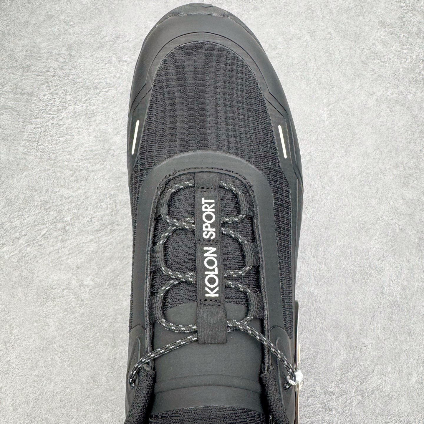 图片[4]-＃GD广顶 KOLON SPORT Skyler 舒适柔软 防水支撑轻便回弹低帮徒步鞋 男女同款 KOLON SPORT 可隆1973年诞生，并首次推出登山装备。自创立起，KOLON SPORT就把绿色定为基本色调，以常青树为品牌标志，坚持以关爱自然为己任，积极探求自然界的舒适，并以此应用于新产品的开发与研究。40多年来，历经不断革新，成就高端专业户外品牌。实拍调校N版已经零色差零失真 百分百还原实物色彩所见即所得 不存在货不对板色差等低级问题 选购参考实物拍摄 不混卖不参货 只用心做好货严格选品 承诺混一赔十 尺码：39 40 41 42 43 44-选品中心