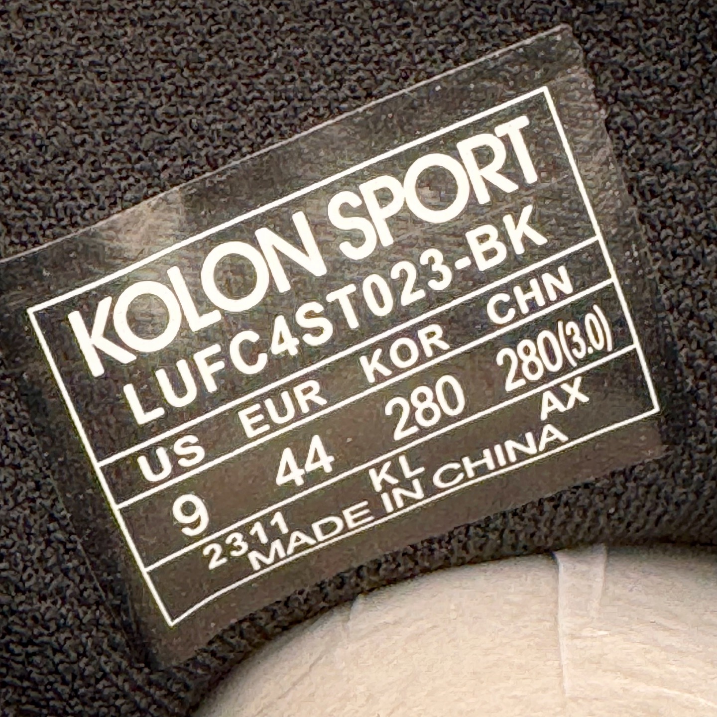 图片[12]-＃GD广顶 KOLON SPORT Skyler 舒适柔软 防水支撑轻便回弹低帮徒步鞋 男女同款 KOLON SPORT 可隆1973年诞生，并首次推出登山装备。自创立起，KOLON SPORT就把绿色定为基本色调，以常青树为品牌标志，坚持以关爱自然为己任，积极探求自然界的舒适，并以此应用于新产品的开发与研究。40多年来，历经不断革新，成就高端专业户外品牌。实拍调校N版已经零色差零失真 百分百还原实物色彩所见即所得 不存在货不对板色差等低级问题 选购参考实物拍摄 不混卖不参货 只用心做好货严格选品 承诺混一赔十 尺码：39 40 41 42 43 44-选品中心