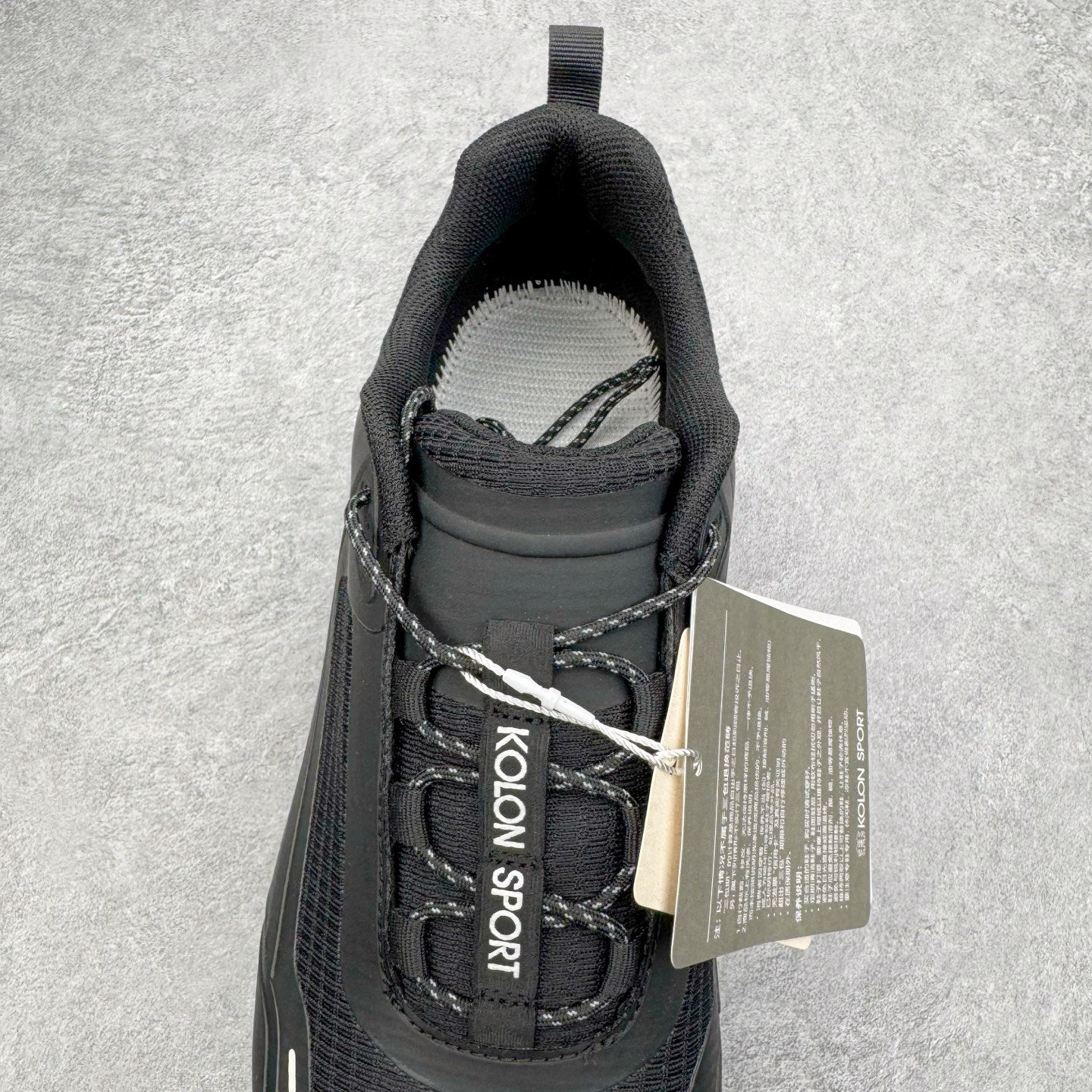 图片[5]-＃GD广顶 KOLON SPORT Skyler 舒适柔软 防水支撑轻便回弹低帮徒步鞋 男女同款 KOLON SPORT 可隆1973年诞生，并首次推出登山装备。自创立起，KOLON SPORT就把绿色定为基本色调，以常青树为品牌标志，坚持以关爱自然为己任，积极探求自然界的舒适，并以此应用于新产品的开发与研究。40多年来，历经不断革新，成就高端专业户外品牌。实拍调校N版已经零色差零失真 百分百还原实物色彩所见即所得 不存在货不对板色差等低级问题 选购参考实物拍摄 不混卖不参货 只用心做好货严格选品 承诺混一赔十 尺码：39 40 41 42 43 44-选品中心