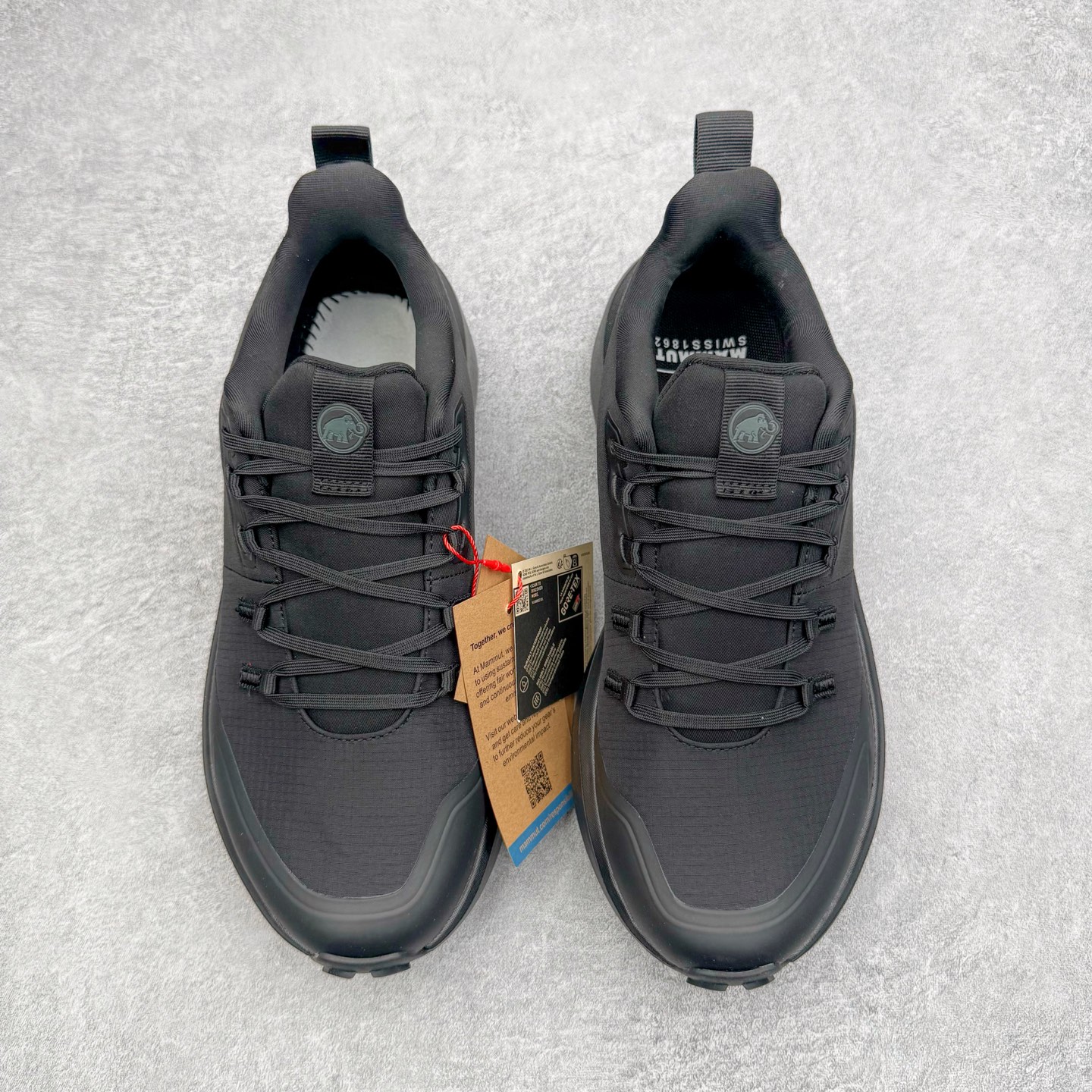 图片[2]-MAMMUT猛犸象 Aenergy 舒适百搭 耐磨防滑 低帮徒步鞋 MAMMUT是高山运动、登山和户外运动装备品牌，其产品以可靠的质量和创新的设计领导着世界潮流，MAMMUT代表着最高的安全性，其产品线几乎覆盖所有户外领域，依靠其产品安全可靠的性能以及丰富的产品线而享誉全球。实拍调校N版已经零色差零失真 百分百还原实物色彩所见即所得 不存在货不对板色差等低级问题 选购参考实物拍摄 不混卖不参货 只用心做好货严格选品 承诺混一赔十 尺码：36 36.5 37.5 38 38.5 39 40 40.5 41 42 42.5 43 44 44.5 45-选品中心