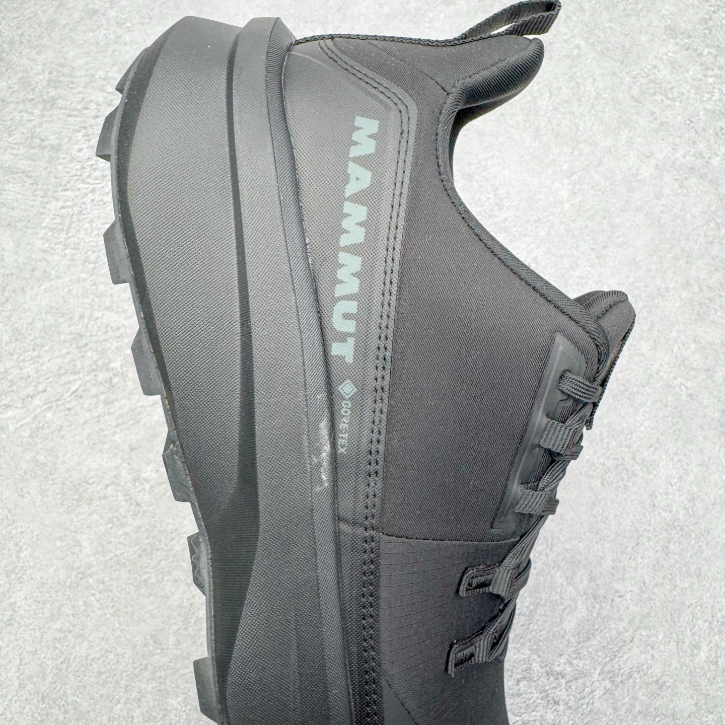 图片[6]-MAMMUT猛犸象 Aenergy 舒适百搭 耐磨防滑 低帮徒步鞋 MAMMUT是高山运动、登山和户外运动装备品牌，其产品以可靠的质量和创新的设计领导着世界潮流，MAMMUT代表着最高的安全性，其产品线几乎覆盖所有户外领域，依靠其产品安全可靠的性能以及丰富的产品线而享誉全球。实拍调校N版已经零色差零失真 百分百还原实物色彩所见即所得 不存在货不对板色差等低级问题 选购参考实物拍摄 不混卖不参货 只用心做好货严格选品 承诺混一赔十 尺码：36 36.5 37.5 38 38.5 39 40 40.5 41 42 42.5 43 44 44.5 45-选品中心