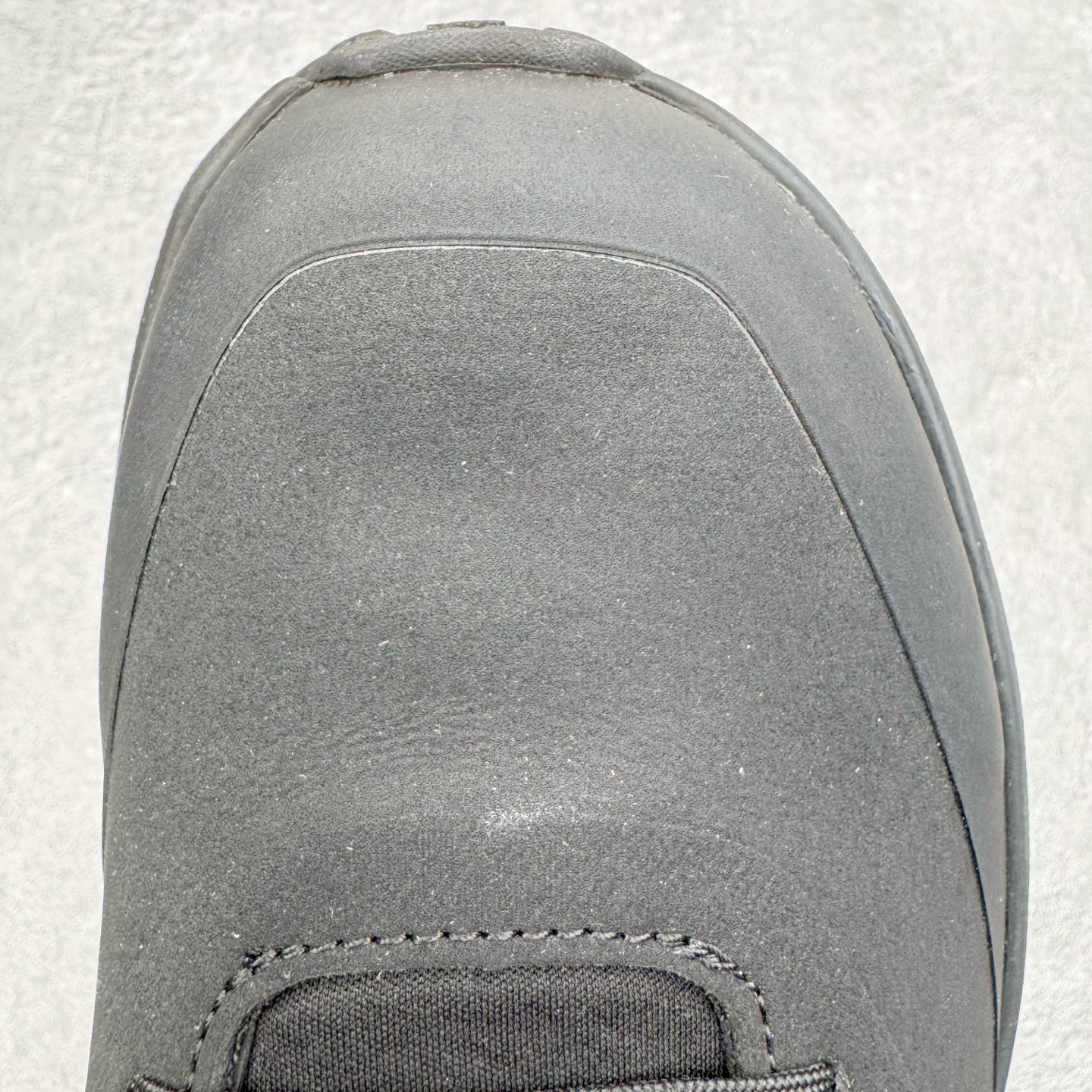 图片[16]-＃GD广顶 DESCENTE Dualis GORE-TEX 迪桑特时尚防滑耐磨中帮生活休闲鞋 DESCENTE（迪桑特）创立于1935年，品牌名取自法语词汇，意为“滑降”。品牌箭头标识代表滑雪的三种技术“高速直线滑行”、“穿越”和“侧滑”，也寓意品牌在打造高端专业运动产品中不断追求完美的创新精神，致力于成为中国高端专业滑雪、综训、女子、铁人三项、高尔夫的第一品牌。尺码：39 40 41 42 43 44-选品中心