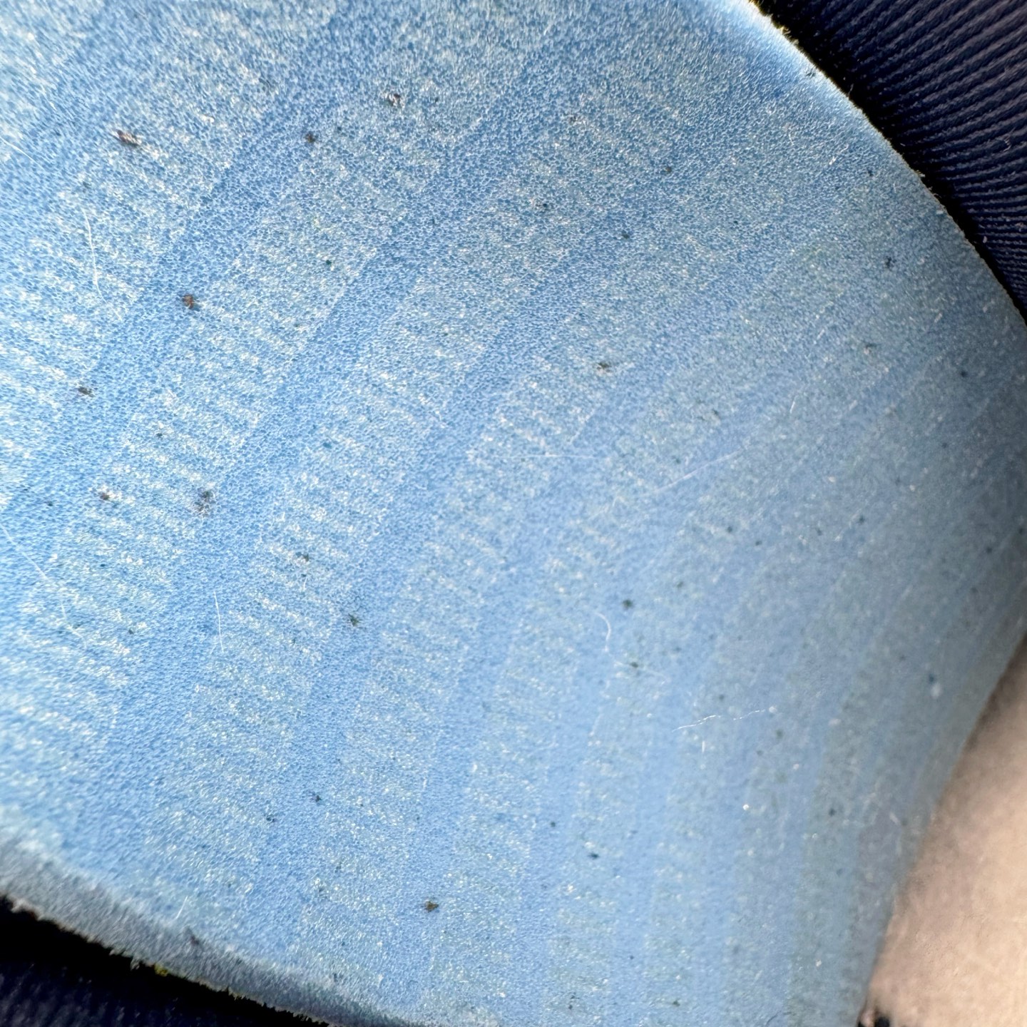 图片[11]-＃KZ神版 Eric Koston x NK Air Max 95 \\\”Obsidian and Speed Yellow\\\” 低帮休闲跑步鞋 男女同款 联名蓝白 HQ8492-400 经典重温 外单专供大厂出品 品质稳定 一百余色 终端操作 鞋款设计灵感源于人体构造 中底设计基于人体的脊柱构造 是整体设计的核心 尼龙孔眼代表了肋骨 而分层式面板和网眼象征着肌肉纤维和肉体组织 Air Max 95采用了两个独立的吹塑成型的Air-Sole单元 并首次在前掌使用可视化气垫设计 Swoosh logo夜当作一个 点符号放在了鞋子的后帮位置 20年的发展让 AIR MAX 95有了不同的故事 20年后再度面向世人的时候 焕然一新的面貌 让人有了另外一种清新脱俗的感觉 尺码：40 40.5 41 42 42.5 43 44 44.5 45 45.5 46 47.5 48.5-选品中心