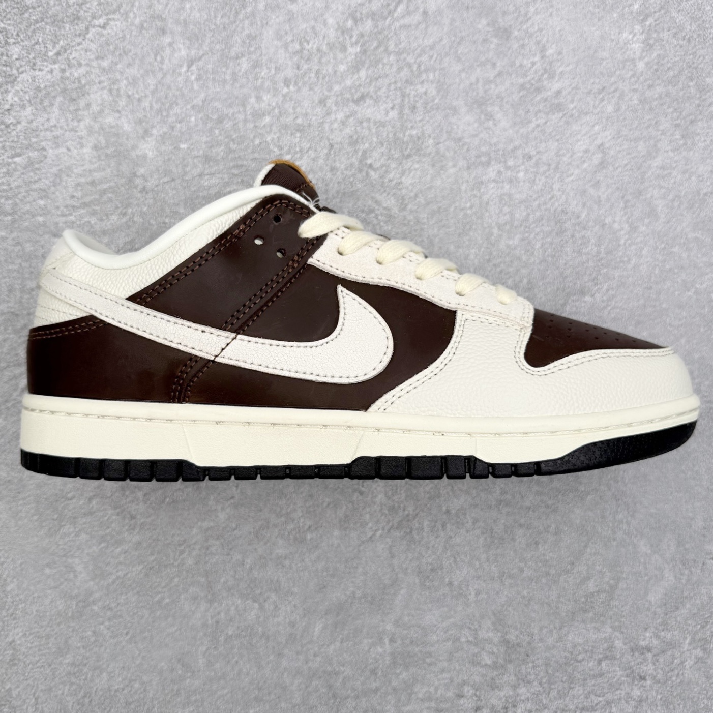 ＃F版 NK Dunk Low IH7333-200 极限压缩利润空间 超乎所想的高性价比 用料绝不含糊 原盒原配 正确耐磨橡胶大底 超高清洁度 全鞋零毛边皮料切割 全套原楦原模倾力打造完美版型 尺码：36 36.5 37.5 38 38.5 39 40 40.5 41 42 42.5 43 44 44.5 45 46 47.5-选品中心