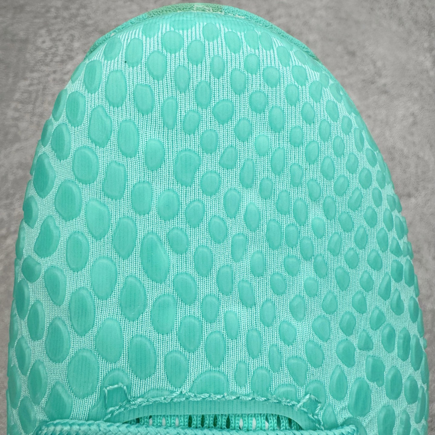 图片[14]-＃灭世海外版 NK Zoom Kobe 6 Protro 科比六代 杰伦布伦森 自由女神 IO5774-300 纯原海外版气垫品质吊打各路纯原 气压➕耐久双重保障 前掌ZOOM TURBO➕后掌马蹄Zoom 后掌澎湃脚感无出其右 全套冲刀改版 鞋型还原度95% 宽脚选手必入货品 鞋头2.5mm上翘空间 不挤脚 完美释放脚趾活动空间 正码正拍 脚型适配性 市场最强没有之一 鞋面工艺全新升级 100%对标正品 原厂聚氨酯蛇鳞 珠光密度同步正品 Swoosh喷漆工艺 还原度接近100% 全新后跟TPU模具 正确S型弧度 区分市场纯原（市场纯原采用公版模具 后跟TPU几乎无弧度）国产天花板橡胶配方 抓地力爆炸 海外口碑炸裂 鞋舌LOGO正确内嵌压印 原厂碳板 正确原盒 厚积薄发 王者归来 拒绝杀猪 拒绝套路 灭世纯原海外版科比系列 致力打造实战第一标杆 尺码：39-47.5 全新模具 正码正拍-选品中心