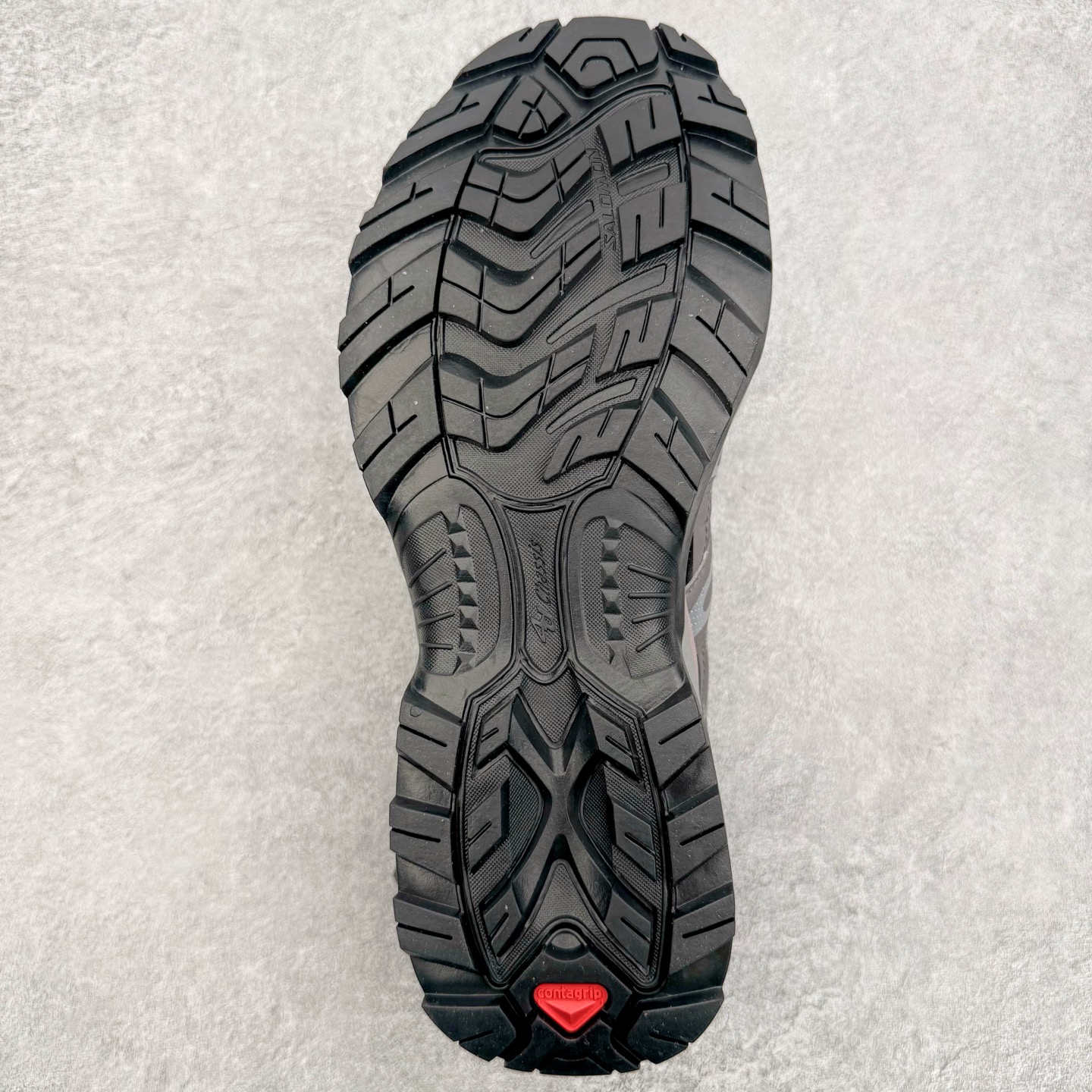 图片[9]-＃PK4.0 Salomon XT-QUEST ADV 萨洛蒙潮流越野机能户外功能鞋 基于市场现有版本全新升级调整改良 现阶段市场最强产物 全新主色陆续出货 大底描漆工整零瑕疵 鞋头定型弧度完美 纯原外贸平台特供订单 耗时半年巨作 全套原纸板楦头开发 原厂特供网布配套加持 确保原汁原味 完美呈现版型 原档数据独家私模五层组合大底 男女鞋同步官方开发至46.5 原装Ortholite轻量化鞋垫 中底布带钢印编号 原厂TPU锁扣 进口港宝加持 后跟自然饱满 还原公司包裹性 基于 SALOMON 初代 XT 鞋身造型并搭载 4D ADVANCED CHASSIS™ 大底打造而成 为这款 XT-QUEST 带来了多项足部控制与保护等功能性 如在运动过程中控制左右晃动的过程而提高稳定性、改善长途越野过程中足中到足尖的过渡、提高感知岩石的精确度以抵抗尖锐物体对脚底的伤害以及采用动态缓冲来增强穿着舒适感 从而减轻疲劳感 使XT-QUEST 成为一双舒适且安全的户外之履 尺码：36 36.5 37.5 38 38.5 39 40 40.5 41 42 42.5 43 44 44.5 45-选品中心