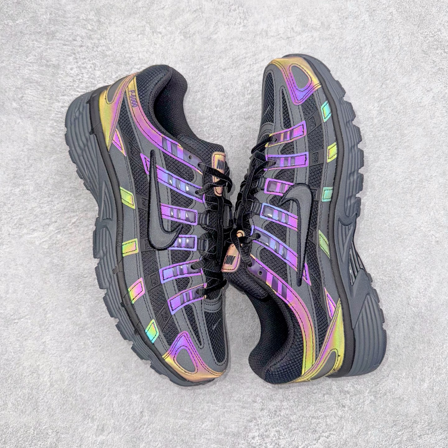 图片[3]-＃CS纯原 NK P-6000 系列低帮复古老爹风休闲运动舒适慢跑鞋 IM6333-001 购入原鞋原装纸板楦头开发 独家私模四层组合大底 市场唯一正确版本 良心定价 新配色陆续出货 进口三文治网面 融合 Pegasus 过往运动鞋设计 助力 21 世纪早期跑步运动跃升时尚新高度 采用透气网眼布、运动风格线条和耐穿覆面 兼具吸睛外观和舒适感受 中底泡绵以田径赛道为灵感 打造厚实设计 缔造出众缓震性能 尺码：36 36.5 37.5 38 38.5 39 40 40.5 41 42 42.5 43 44 44.5 45-选品中心