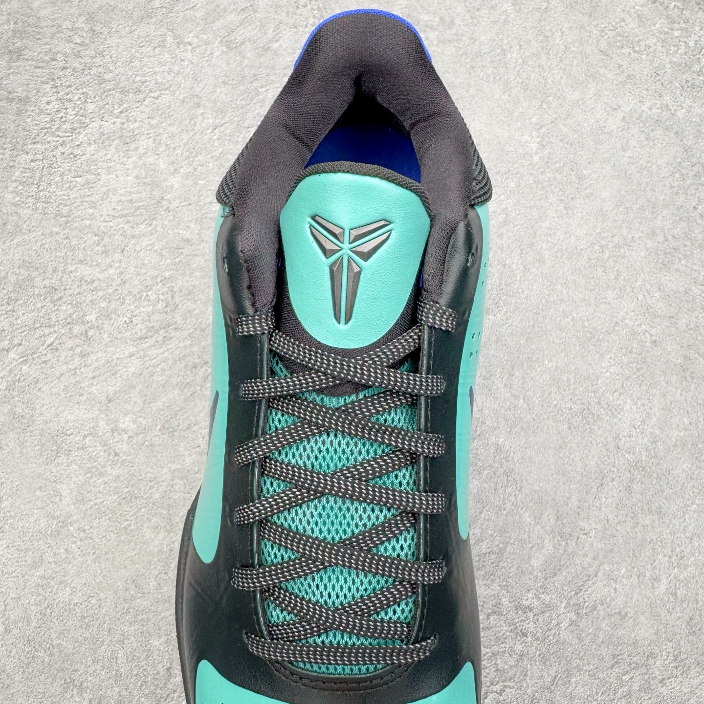 图片[5]-＃S2纯原 NK Zoom Kobe ZK5 科比5代 黑绿 IH0274-300 Zoom Turbo气垫➕后掌EVA缓震 实战配置直接拉满 原楦纸板开发 鞋身流线型、后跟塑形 区分土肥圆 原档数据3D打印 鞋面细节匹配原版 全身鞋材卡料色独家定制 唯一正确喷漆SWOOSH NK专利Flyknit飞线科技，给予鞋身足够抗扭矩力 真实底模最大48.5 实战利器 专供海外市场 尺码：40 40.5 41 42 42.5 43 44 44.5 45 46 47.5 48.5 （脚宽、脚胖 建议买大半码）-选品中心