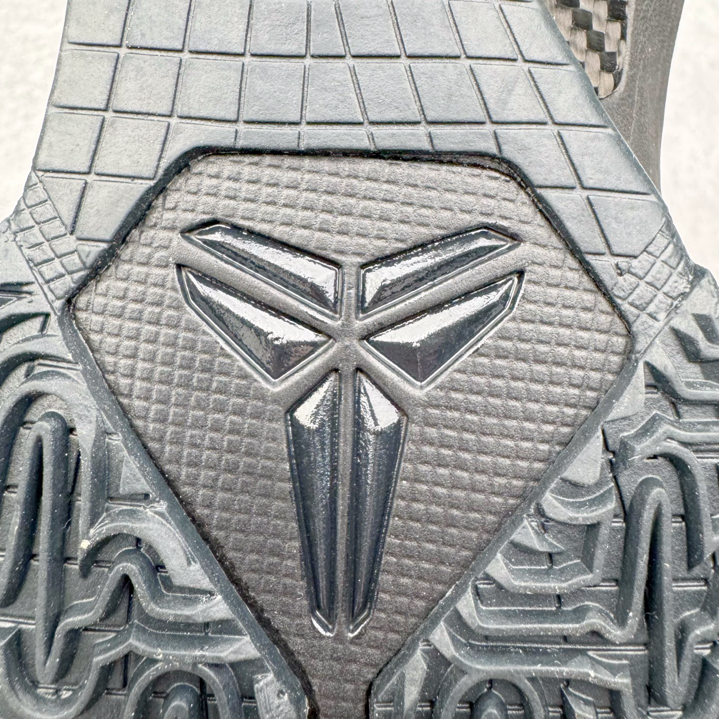 图片[21]-＃S2纯原 NK Zoom Kobe ZK5 科比5代 黑绿 IH0274-300 Zoom Turbo气垫➕后掌EVA缓震 实战配置直接拉满 原楦纸板开发 鞋身流线型、后跟塑形 区分土肥圆 原档数据3D打印 鞋面细节匹配原版 全身鞋材卡料色独家定制 唯一正确喷漆SWOOSH NK专利Flyknit飞线科技，给予鞋身足够抗扭矩力 真实底模最大48.5 实战利器 专供海外市场 尺码：40 40.5 41 42 42.5 43 44 44.5 45 46 47.5 48.5 （脚宽、脚胖 建议买大半码）-选品中心