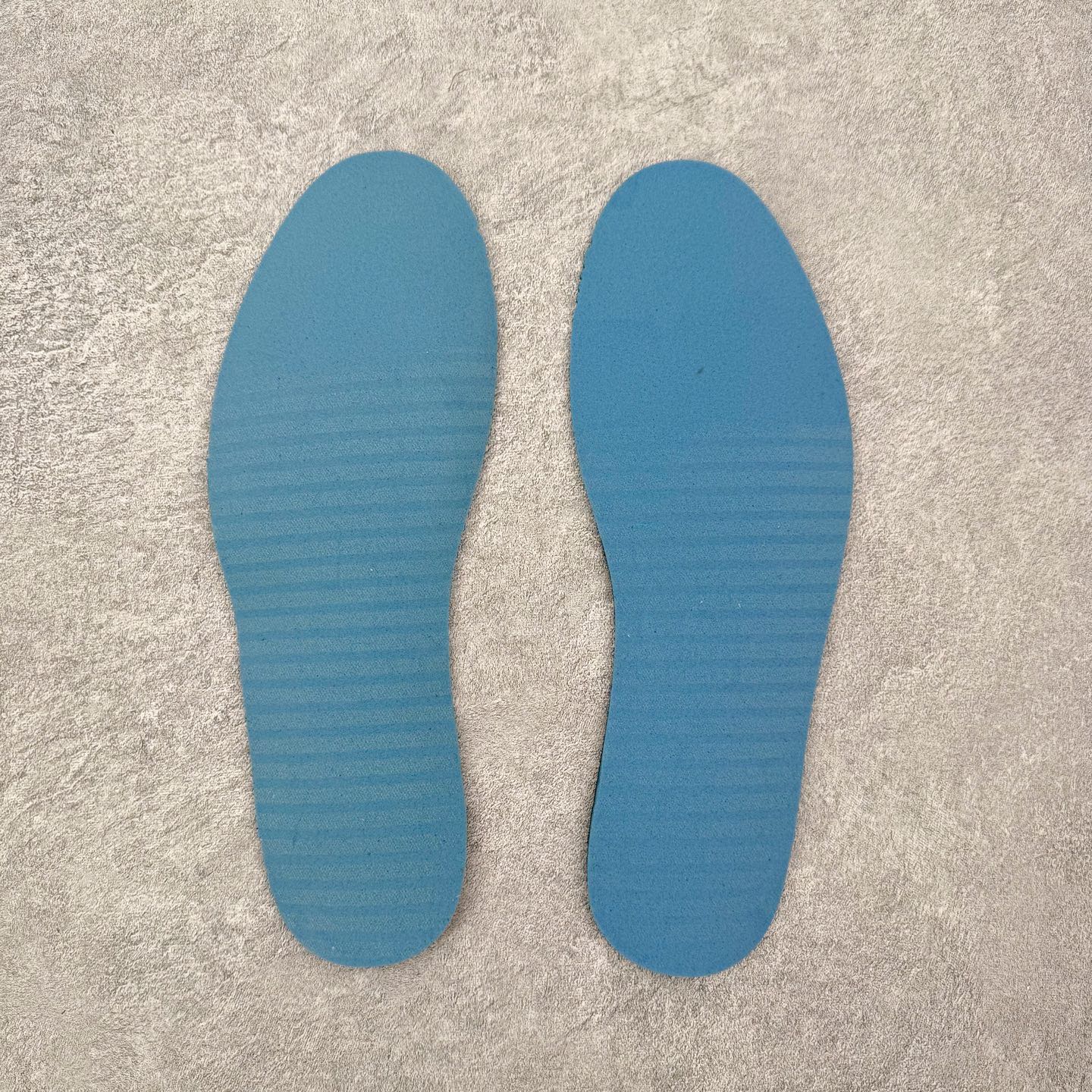 图片[16]-＃KZ神版莞产 Travis Scott x Air Jordan AJ1 Low OG SP TS联名白黑绿倒钩低帮 DZ4137-106 全系列配色 外贸特供批次 新配色不断更新开发 市场中端王者 全套原纸板楦头开发 确保原汁原味 完美呈现一代版型 一比一鞋头弧度高度鞋身弧度 此版本只针对中端市场 细节品控鞋型随意秒杀市面同价位 鞋型完美 不臃肿别扭 头层皮料加持 用料绝不含糊 进口玻璃冲刀皮料裁剪零毛边 电脑针车工艺 超高鞋面清洁度 最高QC检验标准 控制溢胶瑕疵 原盒原配 飞翼3D高频深度立体 工艺方面大到整体鞋型 漏斗收腰 底线拉帮 LOGO立体程度 小到针眼排布 载片对称 冲孔效果 鞋标规范 鞋垫背胶等等 无一不是口碑收割 每双都是一个回头客 尺码：36 36.5 37.5 38 38.5 39 40 40.5 41 42 42.5 43 44 44.5 45 46 47.5-选品中心