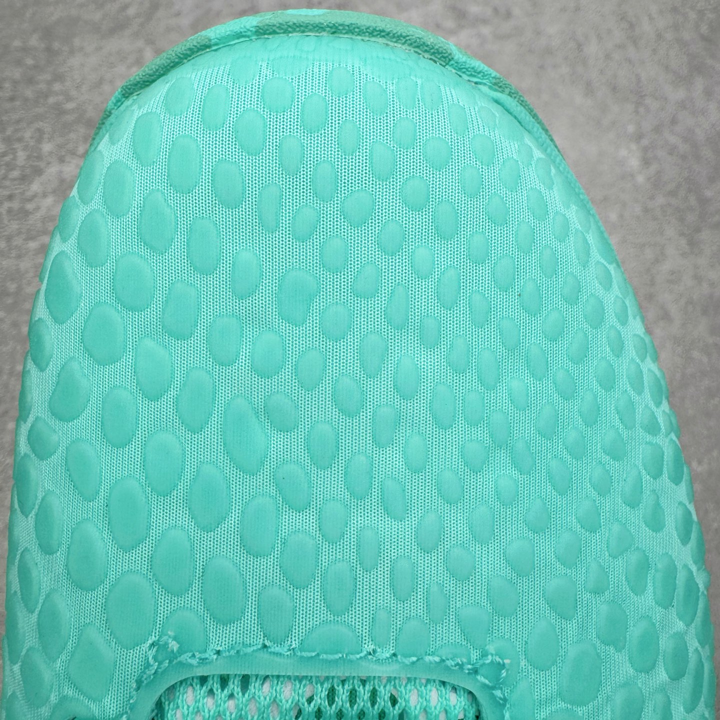 图片[13]-＃GX纯原 NK Zoom Kobe 6 Protro 科比六代 杰伦布伦森 自由女神 IO5774-300 完美复刻公司货 前掌超大Zoom Turbo气垫 后掌EVA缓震 真正的原汁原味 还原ZP脚感 全身鞋材卡料色独家定制 唯一正确喷漆工艺Swoosh 正确凹凸蛇鳞工艺 正确鞋面渐变效果 内全置真动飞态线 独立原厂模具 最大尺码达到48.5码 首批不拼图大几率过验 亲测已过 支持各种高强度实战 无需担心 上脚价 补货周期极长 脚宽建议买大半码 科比系列前掌偏窄 不影响二次销售 支持七天无理由退换 尺码：40 40.5 41 42 42.5 43 44 44.5 45 45.5 46 47.5 48.5 49.6 50.5-选品中心