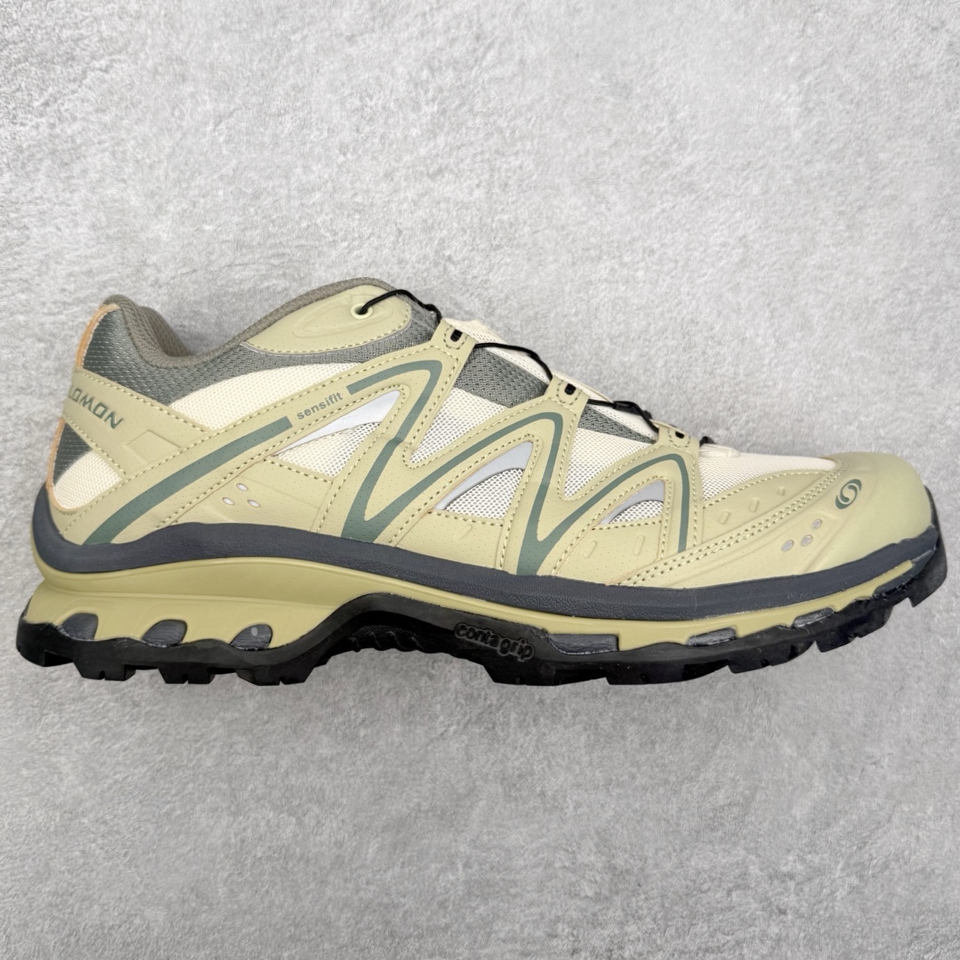 图片[2]-＃PK纯原福利 Salomon XT-QUEST ADV 萨洛蒙潮流越野机能户外功能鞋 基于市场现有版本全新升级调整改良 现阶段市场最强产物 全新主色陆续出货 大底描漆工整零瑕疵 鞋头定型弧度完美 纯原外贸平台特供订单 耗时半年巨作 全套原纸板楦头开发 原厂特供网布配套加持 确保原汁原味 完美呈现版型 原档数据独家私模五层组合大底 男女鞋同步官方开发至46.5 原装Ortholite轻量化鞋垫 中底布带钢印编号 原厂TPU锁扣 进口港宝加持 后跟自然饱满 还原公司包裹性 基于 SALOMON 初代 XT 鞋身造型并搭载 4D ADVANCED CHASSIS™ 大底打造而成 为这款 XT-QUEST 带来了多项足部控制与保护等功能性 如在运动过程中控制左右晃动的过程而提高稳定性、改善长途越野过程中足中到足尖的过渡、提高感知岩石的精确度以抵抗尖锐物体对脚底的伤害以及采用动态缓冲来增强穿着舒适感 从而减轻疲劳感 使XT-QUEST 成为一双舒适且安全的户外之履 尺码：36 36.5 37.5 38 38.5 39 40 40.5 41 42 42.5 43 44 44.5 45-选品中心