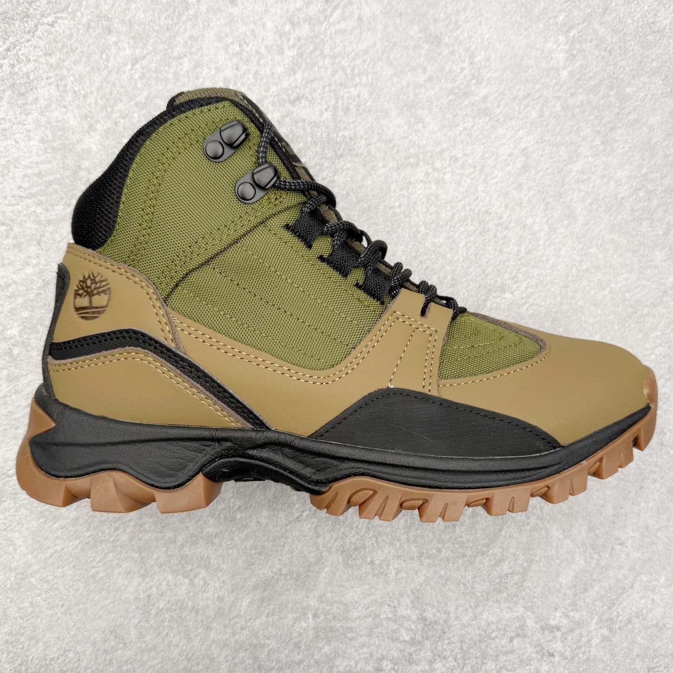 Timberland 添柏岚/天伯伦 25秋冬新款 经典户外休闲大黄靴 广东大厂品质 原盒原包装 面料采用意大利🇮🇹顶级磨砂细纹牛皮搭配防臭防腐真皮乳胶鞋垫给您完美的穿着体验 质量考究耐穿型男必备 专治不帅 高品质脚感一流 货号:TB99350 尺码:39 40 41 42 43 44 (标准码)-选品中心