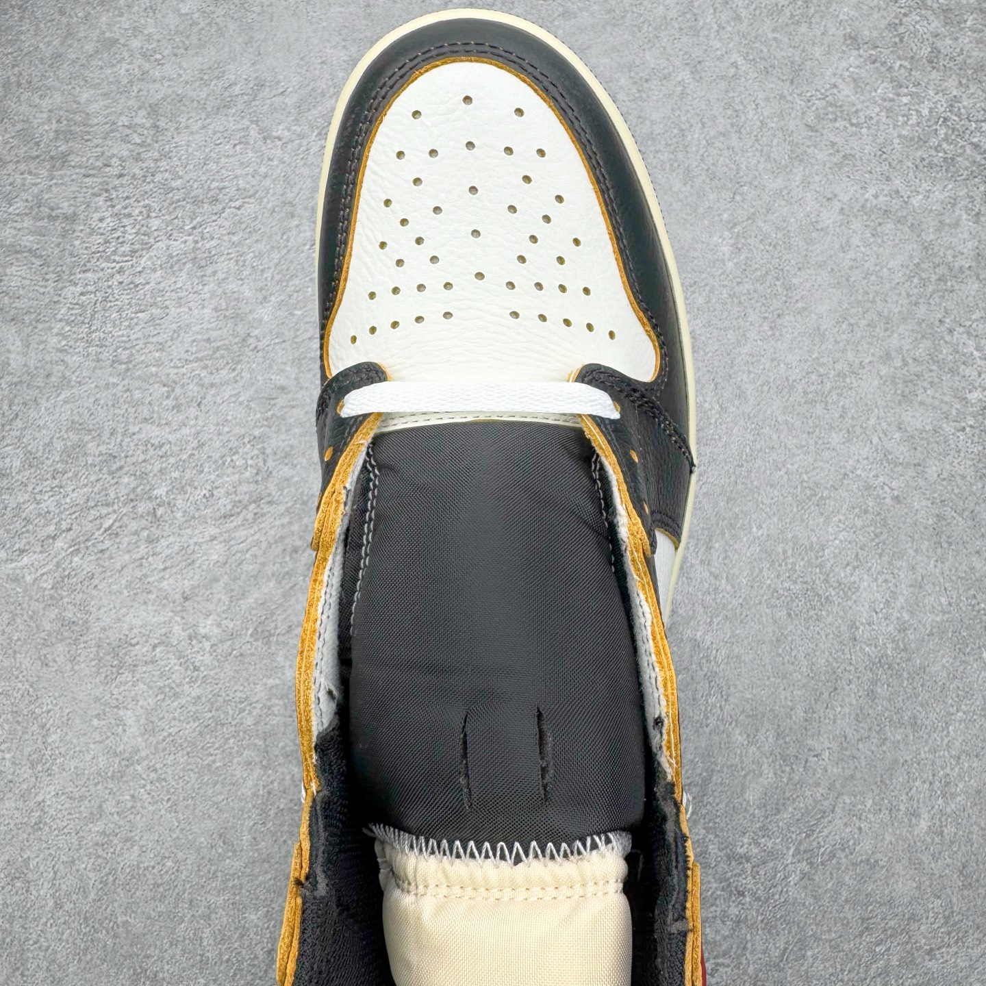 图片[4]-＃PK纯原 Union LA x Fragment Design x Air Jordan AJ1 Retro High NRG 三方联名四色拼接灰白蓝红 IO7847-002 圈内最强系列 高端零售特供批次 产品品控稳定性领先行业 各方面均可对飙L版 良心定价不杀猪 SZ原厂全套原楦原纸板冲刀磨具开发 原厂皮料加持 原厂港宝加持定型后跟R度完美 同源原厂电绣 飞翼针数密度立体效果一致 百分百一致原鞋 原厂拉帮工艺 针距密度一致 后跟弧度收口自然不对折 极致一眼正品既视感 进口玻璃冲刀皮料裁剪零毛边 全鞋电脑针车工艺 品控清洁度最高QC检验标准 免检产品 原厂订购鞋盒、鞋标、防尘纸、鞋撑、鞋带 追求极致的原厂味道 尺码：36 36.5 37.5 38 38.5 39 40 40.5 41 42 42.5 43 44 44.5 45 46 47.5-选品中心