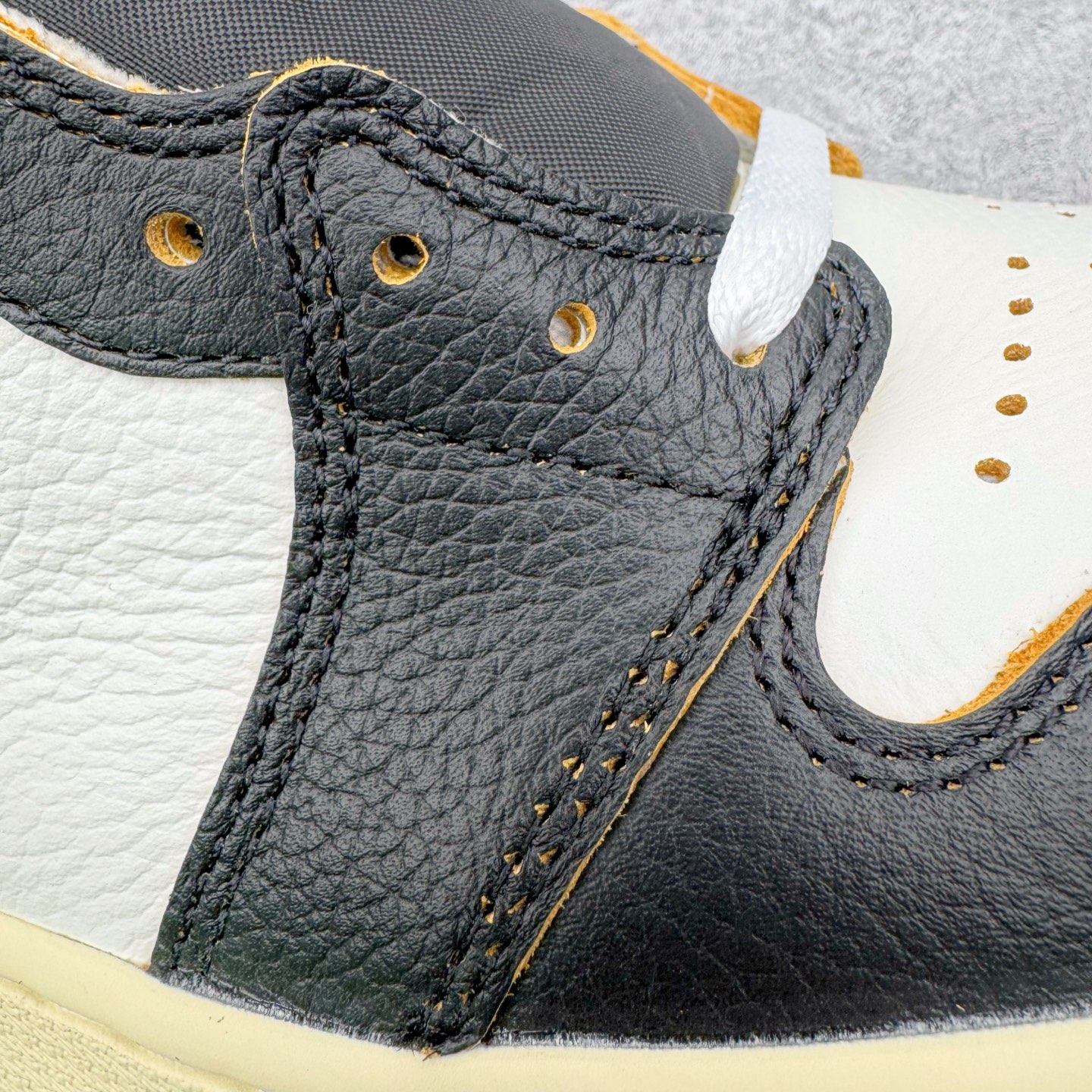 图片[24]-＃PK纯原 Union LA x Fragment Design x Air Jordan AJ1 Retro High NRG 三方联名四色拼接灰白蓝红 IO7847-002 圈内最强系列 高端零售特供批次 产品品控稳定性领先行业 各方面均可对飙L版 良心定价不杀猪 SZ原厂全套原楦原纸板冲刀磨具开发 原厂皮料加持 原厂港宝加持定型后跟R度完美 同源原厂电绣 飞翼针数密度立体效果一致 百分百一致原鞋 原厂拉帮工艺 针距密度一致 后跟弧度收口自然不对折 极致一眼正品既视感 进口玻璃冲刀皮料裁剪零毛边 全鞋电脑针车工艺 品控清洁度最高QC检验标准 免检产品 原厂订购鞋盒、鞋标、防尘纸、鞋撑、鞋带 追求极致的原厂味道 尺码：36 36.5 37.5 38 38.5 39 40 40.5 41 42 42.5 43 44 44.5 45 46 47.5-选品中心