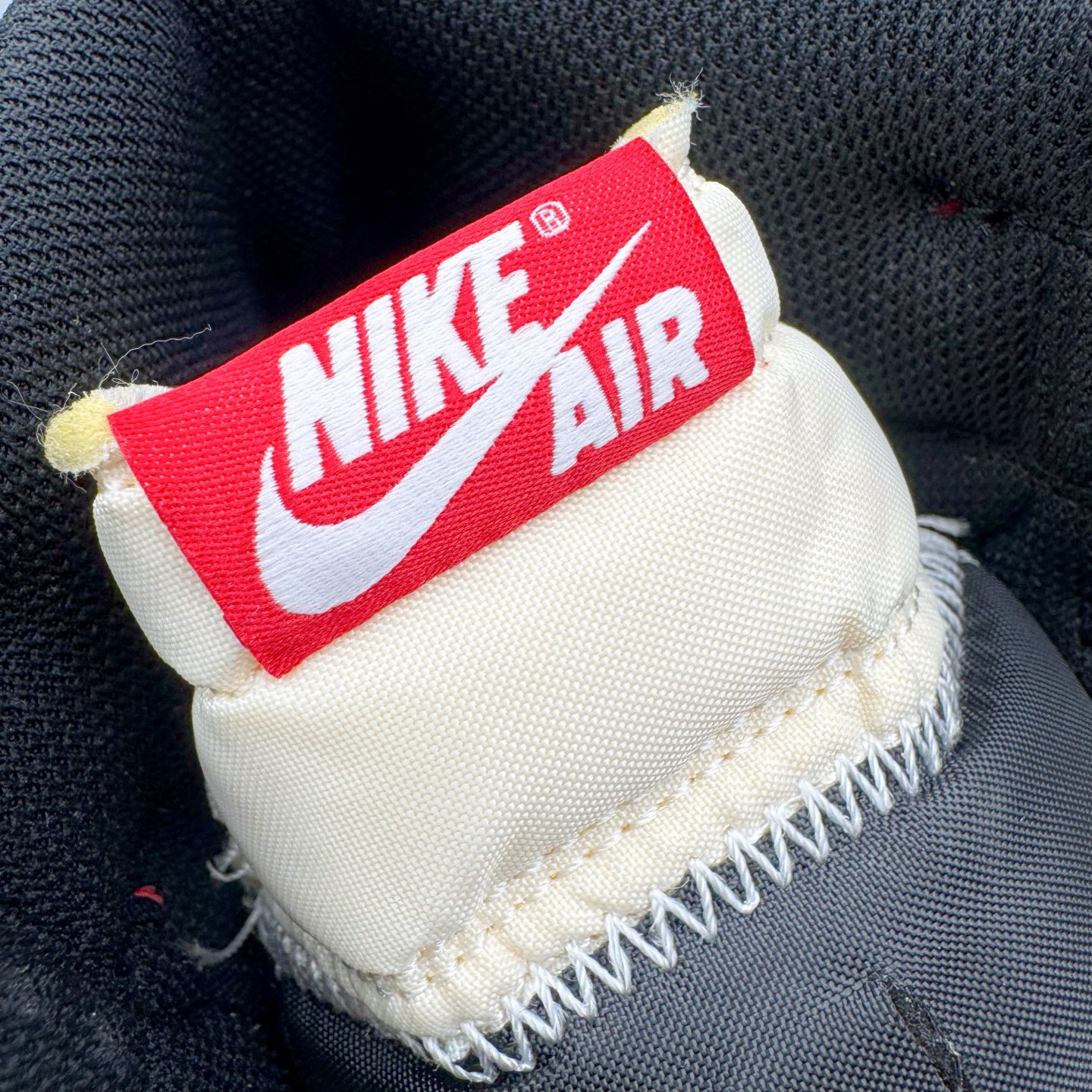 图片[15]-＃PK纯原 Union LA x Fragment Design x Air Jordan AJ1 Retro High NRG 三方联名四色拼接灰白蓝红 IO7847-002 圈内最强系列 高端零售特供批次 产品品控稳定性领先行业 各方面均可对飙L版 良心定价不杀猪 SZ原厂全套原楦原纸板冲刀磨具开发 原厂皮料加持 原厂港宝加持定型后跟R度完美 同源原厂电绣 飞翼针数密度立体效果一致 百分百一致原鞋 原厂拉帮工艺 针距密度一致 后跟弧度收口自然不对折 极致一眼正品既视感 进口玻璃冲刀皮料裁剪零毛边 全鞋电脑针车工艺 品控清洁度最高QC检验标准 免检产品 原厂订购鞋盒、鞋标、防尘纸、鞋撑、鞋带 追求极致的原厂味道 尺码：36 36.5 37.5 38 38.5 39 40 40.5 41 42 42.5 43 44 44.5 45 46 47.5-选品中心