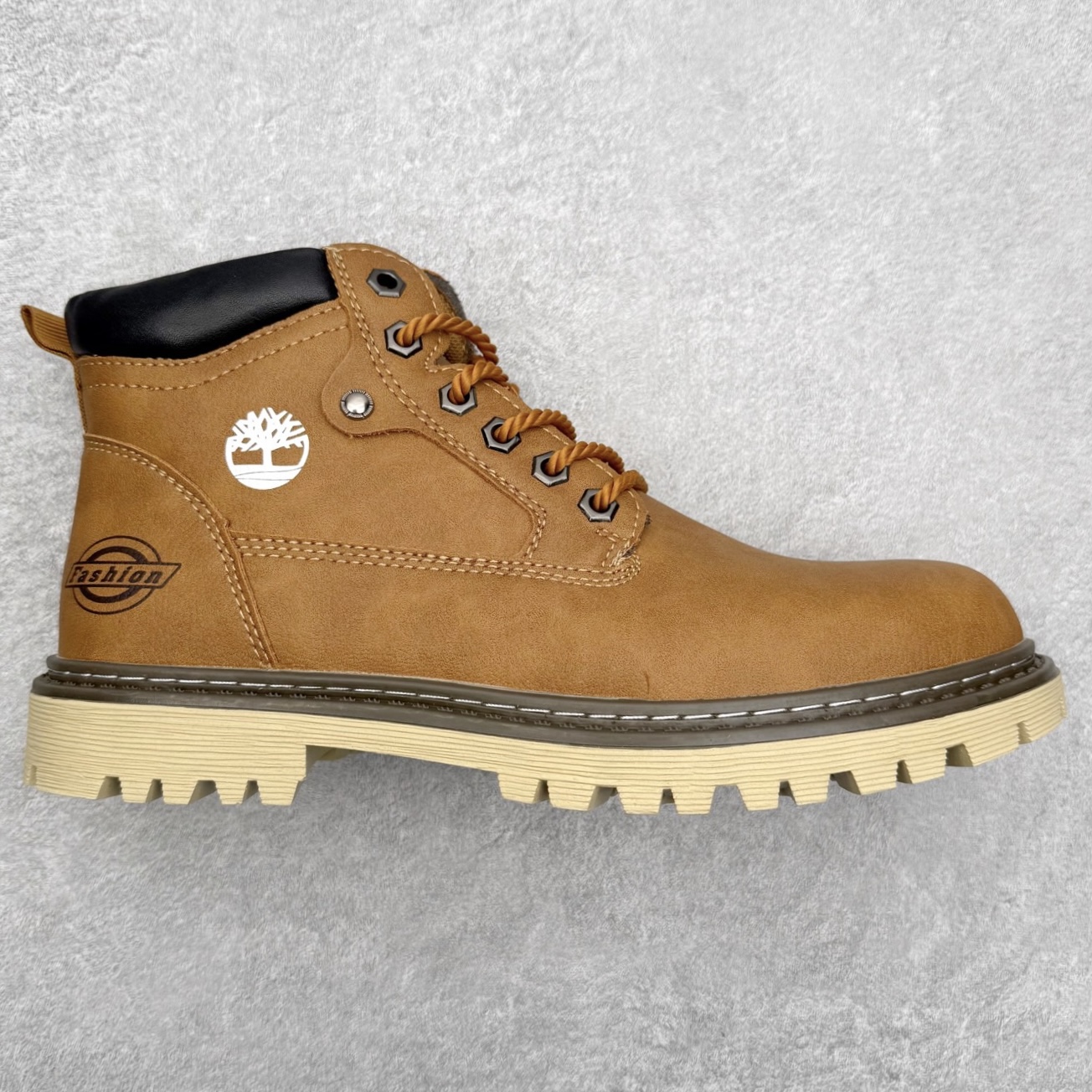 Timberland 添柏岚/天伯伦 25秋冬新款 经典户外休闲大黄靴 广东大厂品质 原盒原包装 面料采用意大利🇮🇹顶级磨砂细纹牛皮搭配防臭防腐真皮乳胶鞋垫给您完美的穿着体验 质量考究耐穿型男必备 专治不帅 高品质脚感一流 尺码：35 36 37 38 39 40 41 42 43 44 (标准码)-选品中心