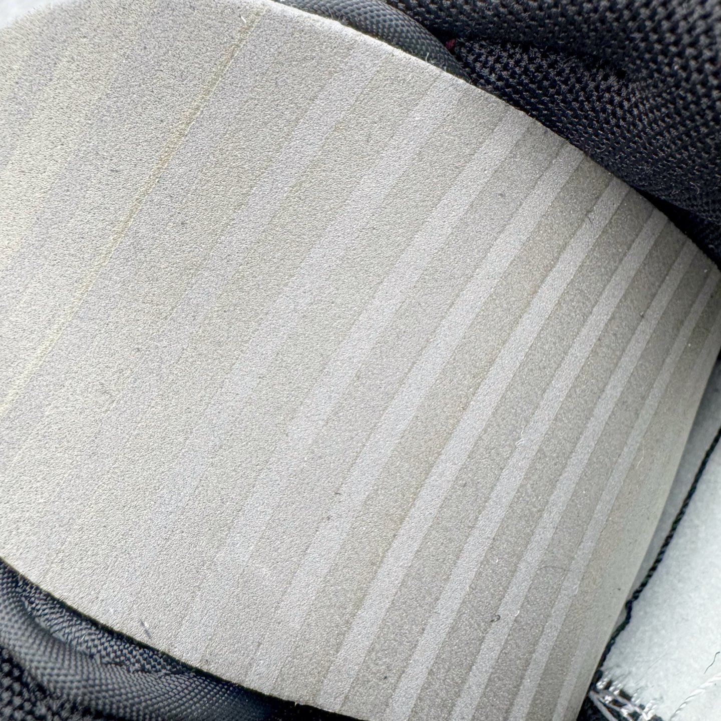 图片[11]-＃YC纯原 NK Dunk Low 黑白 IO7606-010 实力大厂出品 新配色陆续开发 利润个位数只为口碑 全套原纸板楦头开发 确保原汁原味 完美呈现DUNK版型 一比一鞋头弧度高度鞋身弧度 此版本只针对中端市场 皮料材质有所更替 其他数据细节工艺流程均保持一致 绝不口嗨 细节品控鞋型随意对比 独家私模官方第六代原厂航空铝磨具打磨大底 鞋头坡度极致还原 无解鞋型 原盒原配 圈内天花板工艺 原厂玻璃冲刀 超高清洁度 全鞋零毛边皮料切割 原厂中底布点胶 中底布拉帮走线遵循公司 尺码：36 36.5 37.5 38 38.5 39 40 40.5 41 42 42.5 43 44 44.5 45 46-选品中心