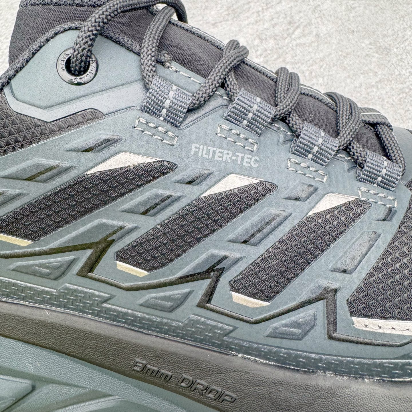 图片[16]-＃K版 凯乐石KAILAS 远征 MAX FLT 运动户外 防滑防水透气 低帮 登山徒步鞋 KAILAS凯乐石品牌是全球三大全系攀登品牌之一，于2003年创立于中国广州，致力于为有攀登梦想的户外运动员及爱好者，研发制造功能性专业装备，满足他们在极限环境下安全舒适的需求，凯乐石专注于科技面料的开发及专业功能设计，产品线覆盖登山、攀岩、徒步、越野跑山、露营、旅行等多项户外运动，通过运动员的测试反馈，不断进化迭代，产品荣获国内外大奖71座，发明专利21个，更突破性的自主研发攀登器械，打造出中国的攀登硬实力。实拍调校N版已经零色差零失真 百分百还原实物色彩所见即所得 不存在货不对板色差等低级问题 选购参考实物拍摄 不混卖不参货 只用心做好货严格选品 承诺混一赔十 尺码：36 36.5 37.5 38 38.5 39 39.5 40 40.5 41 41.5 42 42.5 43 44 44.5 45-选品中心