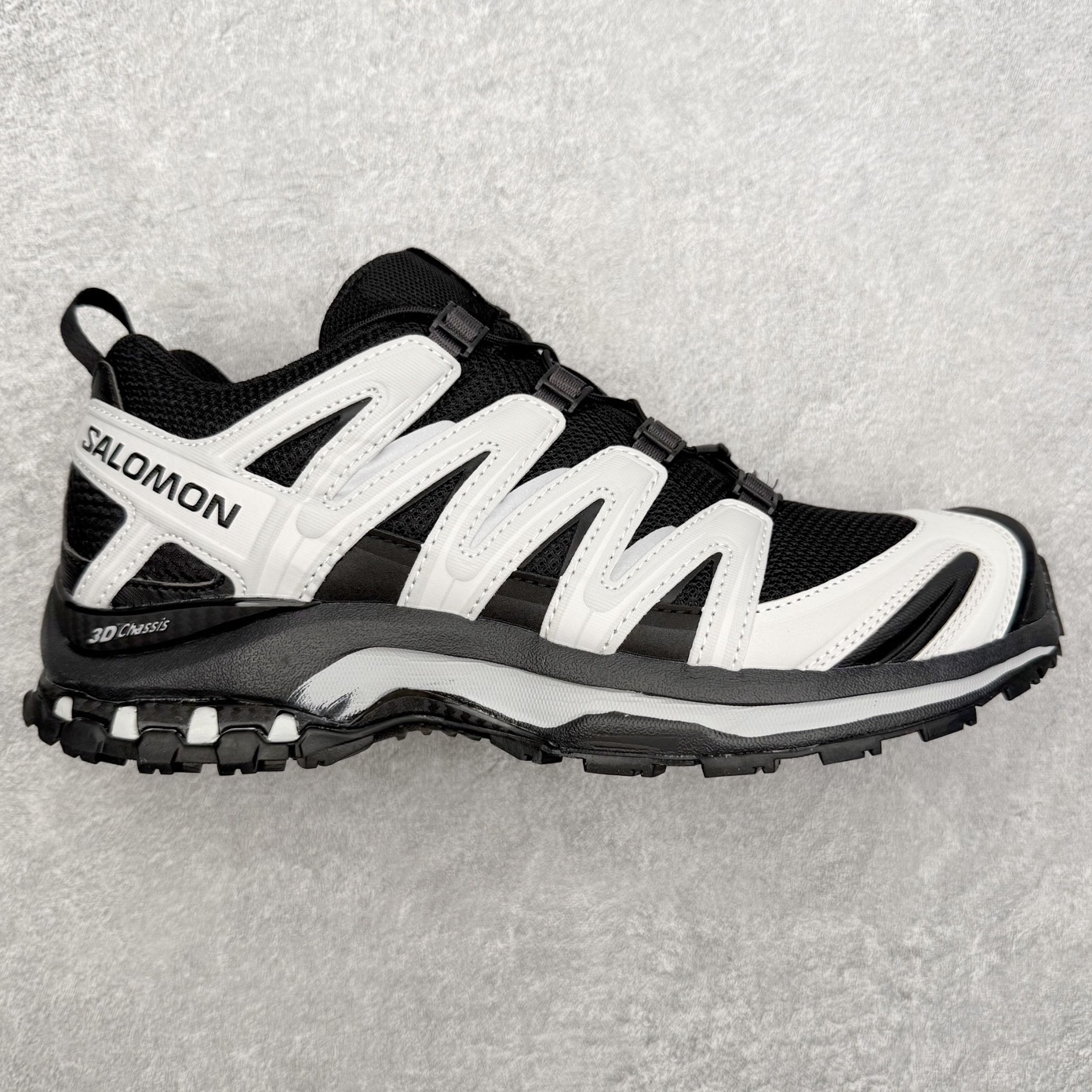 ＃C版 SALOMON XA Pro 3D ADV 萨洛蒙潮流越野机能户外功能鞋 纯原外贸平台特供订单 耗时半年巨作 全套原纸板楦头开发 原厂特供网布配套加持 确保原汁原味 完美呈现版型 原档数据独家私模五层组合大底 原装Ortholite轻量化鞋垫 中底布带钢印编号 原厂TPU锁扣 进口港宝加持 后跟自然饱满 还原公司包裹性 鞋面采用SENSIFT贴合技术 全方位贴合包裹脚型 鞋跟部鞋底牵引设计 提供强大的抓地性能 更适应野外崎岖不平的道路 其3D ADVANCED CHASSIS底盘 材料轻量大化 钉齿设计更具稳定性 防护性 鞋底易磨损区运用CONTAGRIP高耐磨材料 应对城市硬质路面长距离跑考验 尺码：36 36.5 37.5 38 38.5 39 40 40.5 41 42 42.5 43 44 44.5 45-选品中心