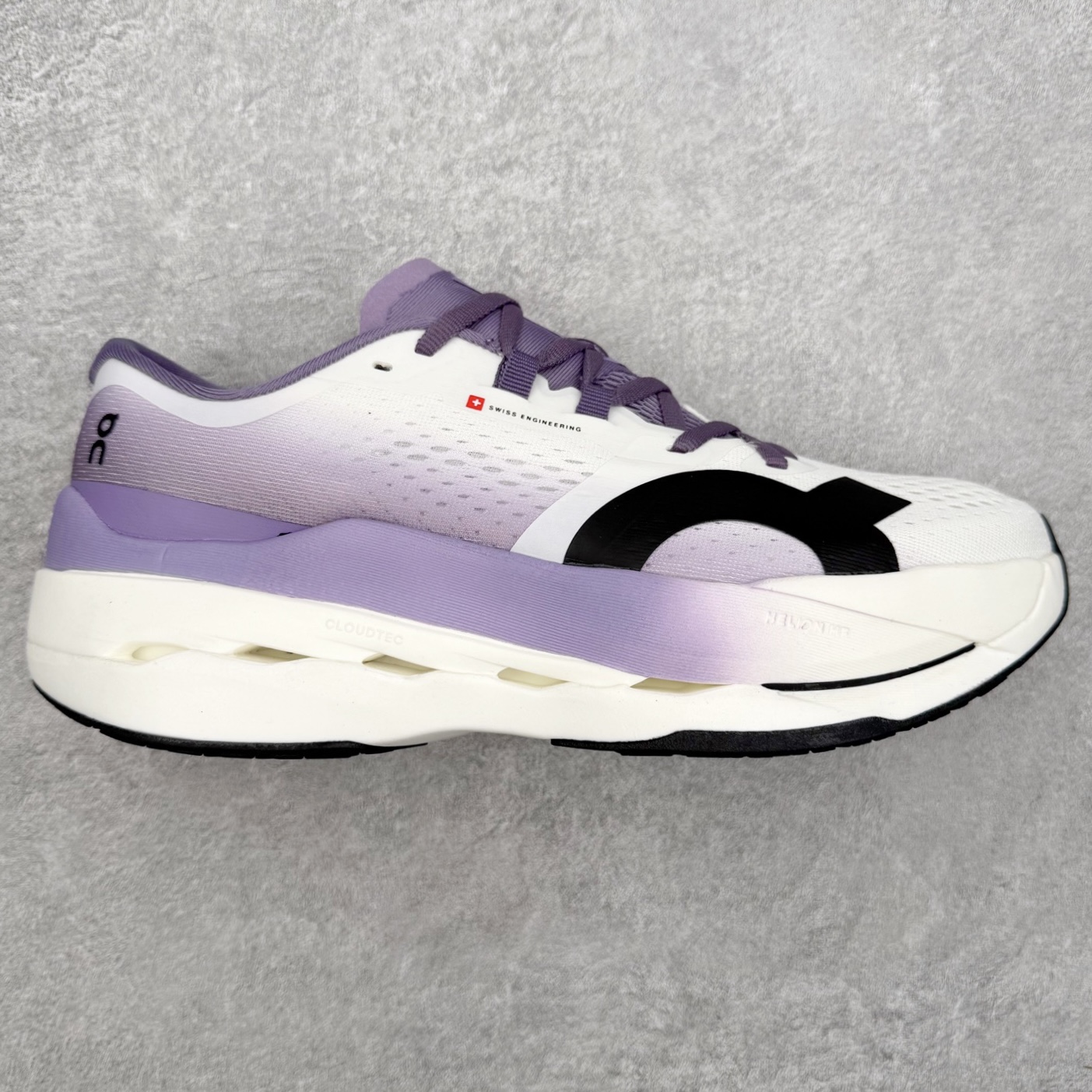 锐步Reebok Premier Road Ultra LTD 总理路跑系列低帮复古百搭休闲运动慢跑鞋 从健身到街头，从不循规蹈矩的国际运动品牌Reebok锐步，以“Life Is Not a Spectator Sport”的宣言，不断将先锋ICON带给年轻一代—继承先锋的健身DNA与深厚的街头文化沉淀，锐步鼓励所有人突破自我极限，拥抱未知、健身和例外的生活方式，以坚定的自我态度拥抱属于自己的未来。尺码：36 36.5 37.5 38 38.5 39 40 40.5 41 42 42.5 43 44 44.5 45-选品中心