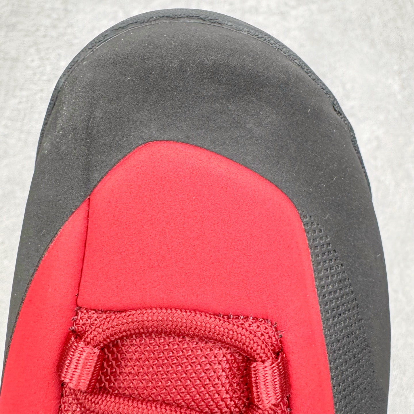 图片[14]-＃HP Arcteryx始祖鸟 Konseal Shoe 舒适 防滑耐磨透气支撑抓地登山鞋 代购指定版本 原数据开发 不掉标 正确高频字体 鸟爪细节完美 区别市场公版货 错误字体货 中底带钢印上脚舒适轻便无负重感 四季百搭 始祖鸟 KONSEAL 轻量户外鞋 这双鞋不仅仅可以穿着逛街上班，更可以穿着徒步旅游甚至攀岩！说实话，没多少人真的会去攀岩，经我们试穿，这双鞋，日常穿也是非常舒服轻便！搭配日常的衣服完全不违和！结构中底TPU底盘，保护双脚。配置3D模具保护双脚+一体化系带系统，鞋面防撕裂网布、TPU保护膜和牛巴革合成面料，喜欢放心入！这种类型的鞋子咱们家超难得遇到一次，喜欢一定不要错过 尺码：39 40 40.5 41 42 42.5 43 44 44.5 45-选品中心