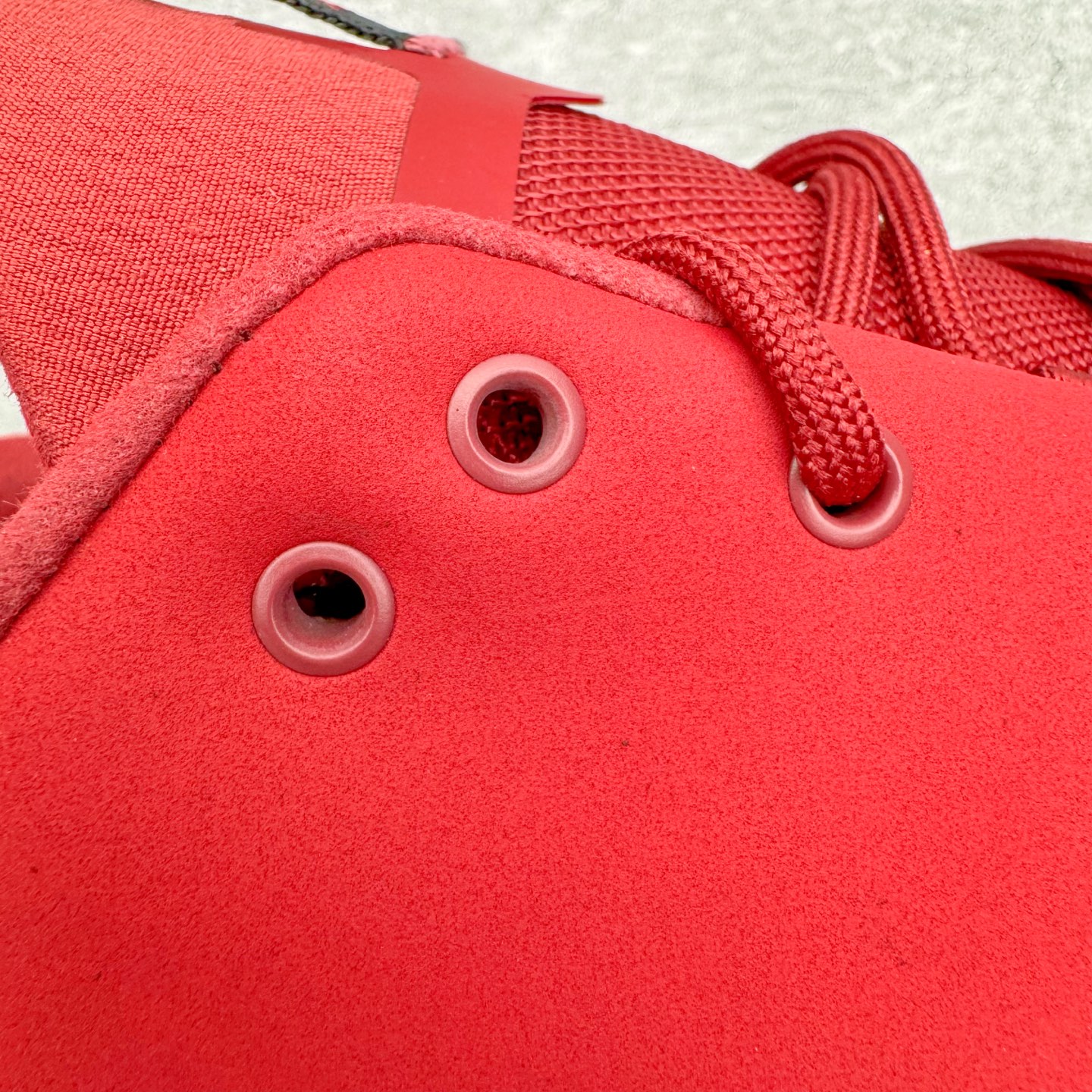 图片[16]-＃HP Arcteryx始祖鸟 Konseal Shoe 舒适 防滑耐磨透气支撑抓地登山鞋 代购指定版本 原数据开发 不掉标 正确高频字体 鸟爪细节完美 区别市场公版货 错误字体货 中底带钢印上脚舒适轻便无负重感 四季百搭 始祖鸟 KONSEAL 轻量户外鞋 这双鞋不仅仅可以穿着逛街上班，更可以穿着徒步旅游甚至攀岩！说实话，没多少人真的会去攀岩，经我们试穿，这双鞋，日常穿也是非常舒服轻便！搭配日常的衣服完全不违和！结构中底TPU底盘，保护双脚。配置3D模具保护双脚+一体化系带系统，鞋面防撕裂网布、TPU保护膜和牛巴革合成面料，喜欢放心入！这种类型的鞋子咱们家超难得遇到一次，喜欢一定不要错过 尺码：39 40 40.5 41 42 42.5 43 44 44.5 45-选品中心