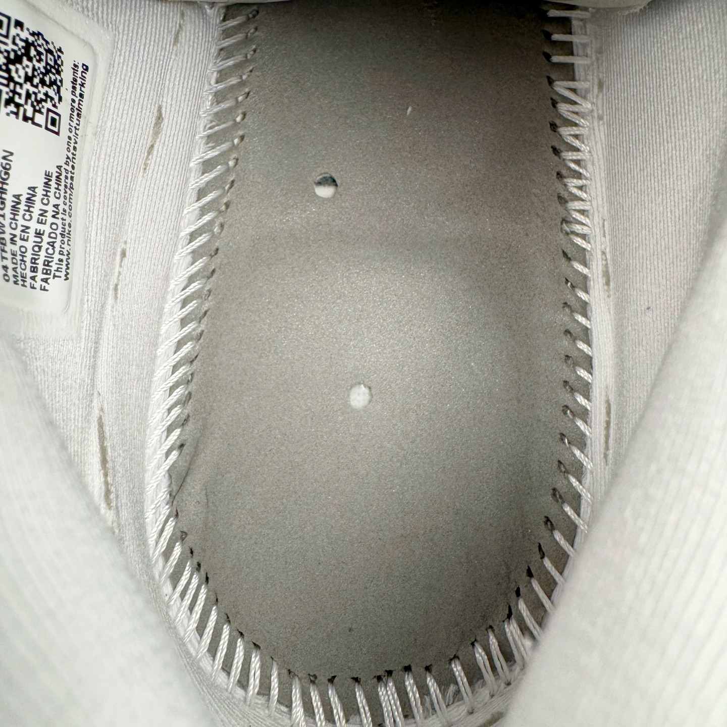 图片[10]-＃灭世/Max NK Ja 3 Scratch EP 莫兰特三代柔软舒适防滑耐磨透气支撑轻便低帮篮球鞋 全明星 灰白 HF2794-100 2024『压轴』后卫实战旗舰 圣枪腰王 重磅革新登场🌪 🔝历时5个月！全力打造 科比➕欧文系列 综合体 ！Pt实战体验天花板上限 再度提高🔝 ✅【顶配缓震】独家革新搭载 前掌5mm TURBO气垫 兼具贴地与缓震！（正品仅长方形小气垫）➕后掌大马蹄14mm厚 气垫 提高后掌缓震极限 （正品后掌无气垫） ✅【顶级抗扭】 搭载硬度65HC 发泡中底框架 ➕高强度中足抗扭片 革新升级 赛事级抗扭水平！独此一家 ✅【顶级支撑】鞋身侧向包裹 双层补强层 200斤以上选手 也可驾驭（正品仅一层）对比市场货品偷工减料 不可同日而语！ ✅气垫气压上脚即可感受！后掌鞋垫掀开可见气垫轮廓（谨防窜货） 鞋底止滑配方 无需磨合 原地起飞🛫 NK年度后卫旗舰 独家革新升级 『口碑源自专业 实力来源于专注』 真灭世纯原 切勿被市场仿冒吊牌挂羊头卖狗肉 尺码：39-46 正码正拍-选品中心