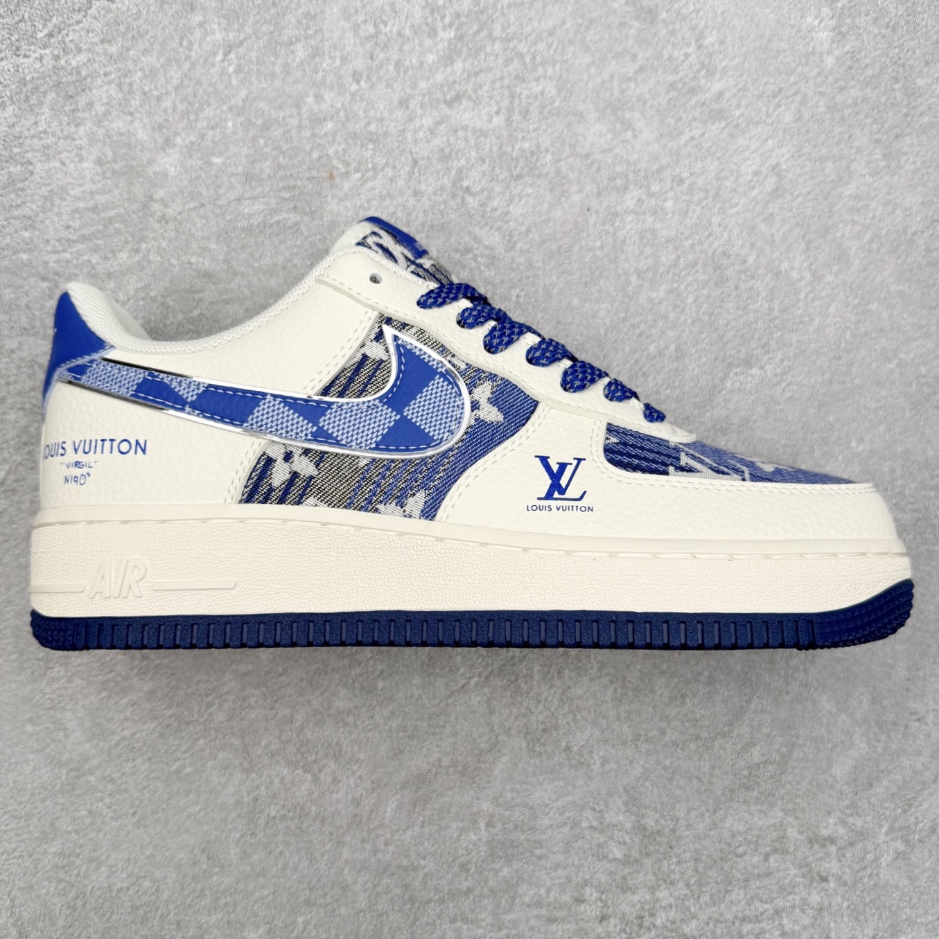 NK Air Force 1´07 Low 空军一号低帮百搭休闲运动板鞋 XL1979-106 柔软、弹性十足的缓震性能和出色的中底设计 横跨复古与现代的外型结合 造就出风靡全球 三十多年的Force 1 直到今天还深受青睐 实拍调校N版已经零色差零失真 百分百还原实物色彩所见即所得 不存在货不对板色差等低级问题 选购参考实物拍摄 不混卖不参货 只用心做好货严格选品 承诺混一赔十 尺码：36 36.5 37.5 38 38.5 39 40 40.5 41 42 42.5 43 44 44.5 45-选品中心