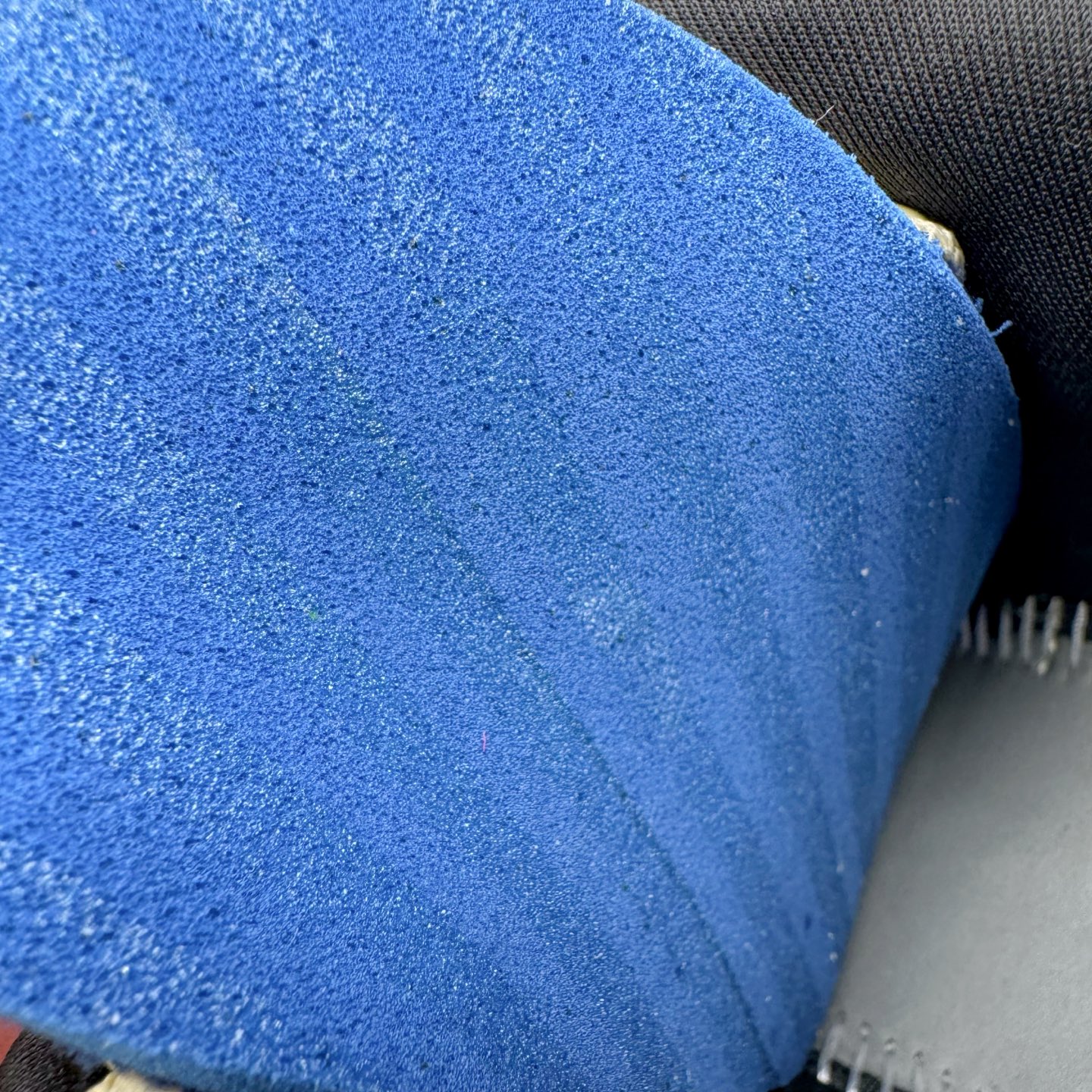 图片[11]-＃灭世/Max NK Ja 2 EP 莫兰特二代低帮篮球鞋 EYBL 黄色 HQ5693-700 2024『压轴』后卫实战旗舰 圣枪腰王 重磅革新登场🌪 🔝历时5个月！全力打造 科比➕欧文系列 综合体 ！Pt实战体验天花板上限 再度提高🔝 ✅【顶配缓震】独家革新搭载 前掌5mm TURBO气垫 兼具贴地与缓震！（正品仅长方形小气垫）➕后掌大马蹄14mm厚 气垫 提高后掌缓震极限 （正品后掌无气垫） ✅【顶级抗扭】 搭载硬度65HC 发泡中底框架 ➕高强度中足抗扭片 革新升级 赛事级抗扭水平！独此一家 ✅【顶级支撑】鞋身侧向包裹 双层补强层 200斤以上选手 也可驾驭（正品仅一层）对比市场货品偷工减料 不可同日而语！ ✅气垫气压上脚即可感受！后掌鞋垫掀开可见气垫轮廓（谨防窜货） 鞋底止滑配方 无需磨合 原地起飞🛫 NK年度后卫旗舰 独家革新升级 『口碑源自专业 实力来源于专注』 真灭世纯原 切勿被市场仿冒吊牌挂羊头卖狗肉 尺码：39-46 正码正拍-选品中心