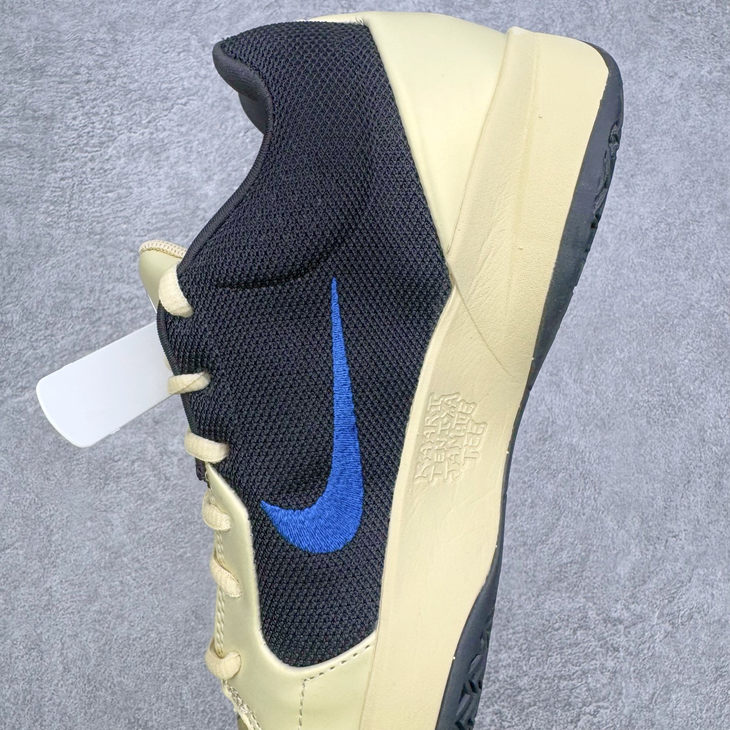 图片[7]-＃灭世/Max NK Ja 2 EP 莫兰特二代低帮篮球鞋 EYBL 黄色 HQ5693-700 2024『压轴』后卫实战旗舰 圣枪腰王 重磅革新登场🌪 🔝历时5个月！全力打造 科比➕欧文系列 综合体 ！Pt实战体验天花板上限 再度提高🔝 ✅【顶配缓震】独家革新搭载 前掌5mm TURBO气垫 兼具贴地与缓震！（正品仅长方形小气垫）➕后掌大马蹄14mm厚 气垫 提高后掌缓震极限 （正品后掌无气垫） ✅【顶级抗扭】 搭载硬度65HC 发泡中底框架 ➕高强度中足抗扭片 革新升级 赛事级抗扭水平！独此一家 ✅【顶级支撑】鞋身侧向包裹 双层补强层 200斤以上选手 也可驾驭（正品仅一层）对比市场货品偷工减料 不可同日而语！ ✅气垫气压上脚即可感受！后掌鞋垫掀开可见气垫轮廓（谨防窜货） 鞋底止滑配方 无需磨合 原地起飞🛫 NK年度后卫旗舰 独家革新升级 『口碑源自专业 实力来源于专注』 真灭世纯原 切勿被市场仿冒吊牌挂羊头卖狗肉 尺码：39-46 正码正拍-选品中心