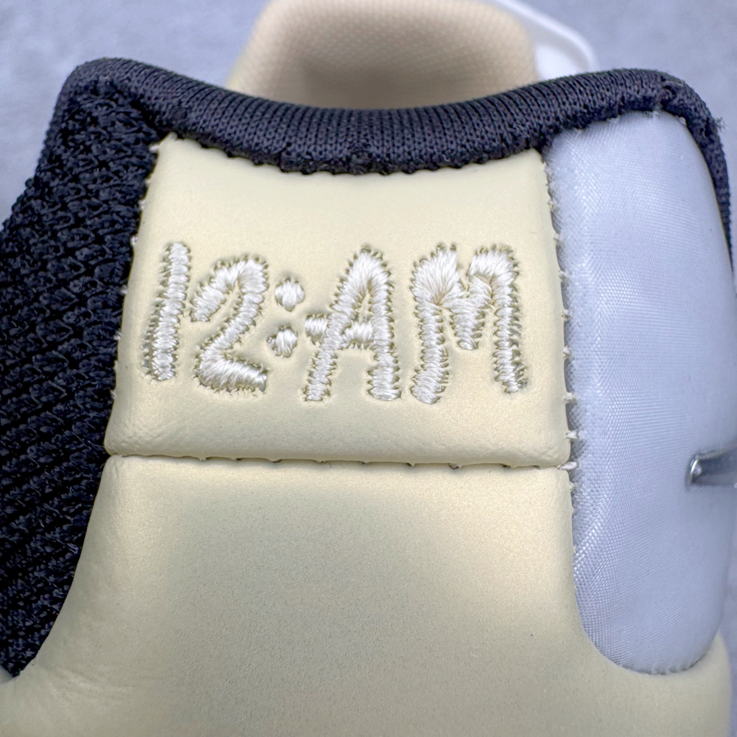 图片[17]-＃灭世/Max NK Ja 2 EP 莫兰特二代低帮篮球鞋 EYBL 黄色 HQ5693-700 2024『压轴』后卫实战旗舰 圣枪腰王 重磅革新登场🌪 🔝历时5个月！全力打造 科比➕欧文系列 综合体 ！Pt实战体验天花板上限 再度提高🔝 ✅【顶配缓震】独家革新搭载 前掌5mm TURBO气垫 兼具贴地与缓震！（正品仅长方形小气垫）➕后掌大马蹄14mm厚 气垫 提高后掌缓震极限 （正品后掌无气垫） ✅【顶级抗扭】 搭载硬度65HC 发泡中底框架 ➕高强度中足抗扭片 革新升级 赛事级抗扭水平！独此一家 ✅【顶级支撑】鞋身侧向包裹 双层补强层 200斤以上选手 也可驾驭（正品仅一层）对比市场货品偷工减料 不可同日而语！ ✅气垫气压上脚即可感受！后掌鞋垫掀开可见气垫轮廓（谨防窜货） 鞋底止滑配方 无需磨合 原地起飞🛫 NK年度后卫旗舰 独家革新升级 『口碑源自专业 实力来源于专注』 真灭世纯原 切勿被市场仿冒吊牌挂羊头卖狗肉 尺码：39-46 正码正拍-选品中心