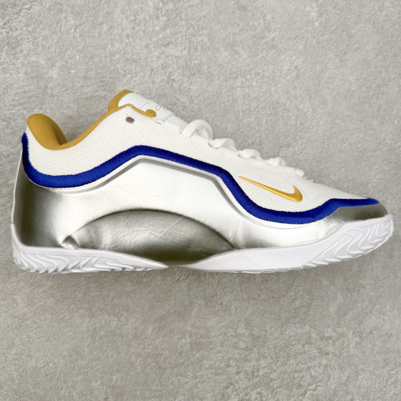 图片[5]-NK Lebron 23 From This Point Forward 詹姆斯23代低帮实战篮球鞋 实拍调校N版已经零色差零失真 百分百还原实物色彩所见即所得 不存在货不对板色差等低级问题 选购参考实物拍摄 不混卖不参货 只用心做好货严格选品 承诺混一赔十 尺码：40 40.5 41 42 42.5 43 44 44.5 45 46-选品中心