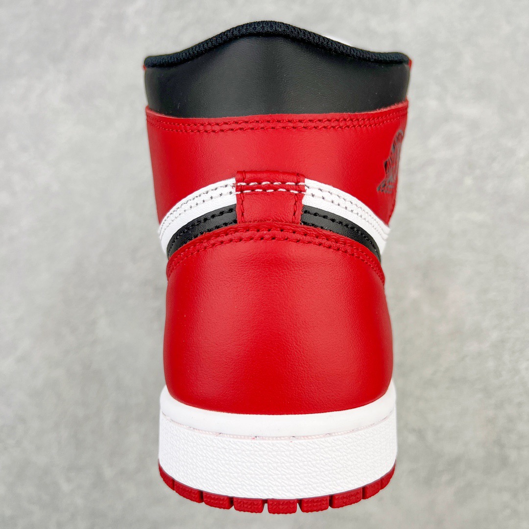 图片[8]-＃DG纯原福利 Air Jordan AJ1 Retro high \\\”Shattered Backboard\\\” 黑扣碎 555088-005 高端零售特供批次 产品品控稳定性领先行业 各方面均可对飙L版 良心定价不杀猪 SZ原厂全套原楦原纸板冲刀磨具开发 原厂皮料加持 原厂港宝加持定型后跟R度完美 同源原厂电绣 飞翼针数密度立体效果一致 百分百一致原鞋 原厂拉帮工艺 针距密度一致 后跟弧度收口自然不对折 极致一眼正品既视感 进口玻璃冲刀皮料裁剪零毛边 全鞋电脑针车工艺 品控清洁度最高QC检验标准 免检产品 原厂订购鞋盒、鞋标、防尘纸、鞋撑、鞋带 追求极致的原厂味道 尺码对应库存‼️-选品中心