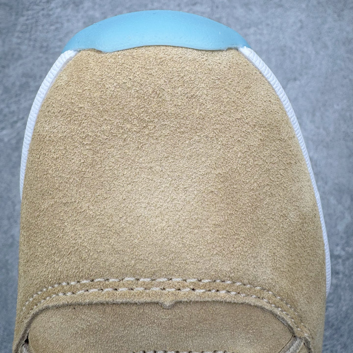 图片[13]-＃KZ神版 Air Jordan AJ11 Retro High 高帮系列 北美限定 休斯顿城 IO8960-707 市场中端王者 耗时半年巨作 全套原纸板楦头开发 确保原汁原味 完美呈现11代版型 此版本只针对中端市场 皮料材质有所更替 其他数据细节工艺流程均保持一致绝不口嗨 细节品控鞋型随意秒杀市面3XX 原楦原档案数据开模打造 原厂中底拉帮钢印 原厂进口漆皮 防冻不开裂 原装鞋撑 水晶大底正确色度色泽 原楦原数据刺绣 原厂车缝走线及对位 毫厘不差 飞人logo采用原数据电脑刺绣 原装正品碳纤维真实碳板 增强抗扭 原内标 原盒标 正确官方原盒 防氧化水晶外底 原厂配套全掌solo气垫 进口港宝加持 后跟自然饱满 全鞋荧光划线卡点 追求极致完美 每一双都是工艺品 多重QC质检 超越公司货的品控标准 实实在在的免检产品 尺码：36 36.5 37.5 38 38.5 39 40 40.5 41 42 42.5 43 44 44.5 45 46 47.5-选品中心