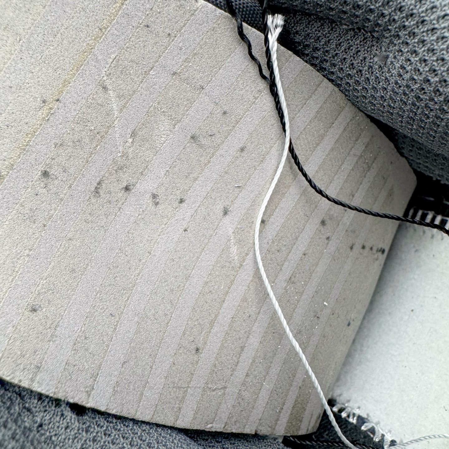 图片[20]-＃YC纯原 NK Dunk Low 黑银 II7636-001 实力大厂出品 新配色陆续开发 利润个位数只为口碑 全套原纸板楦头开发 确保原汁原味 完美呈现DUNK版型 一比一鞋头弧度高度鞋身弧度 此版本只针对中端市场 皮料材质有所更替 其他数据细节工艺流程均保持一致 绝不口嗨 细节品控鞋型随意对比 独家私模官方第六代原厂航空铝磨具打磨大底 鞋头坡度极致还原 无解鞋型 原盒原配 圈内天花板工艺 原厂玻璃冲刀 超高清洁度 全鞋零毛边皮料切割 原厂中底布点胶 中底布拉帮走线遵循公司 尺码：36 36.5 37.5 38 38.5 39 40 40.5 41 42 42.5 43 44 44.5 45 46-选品中心