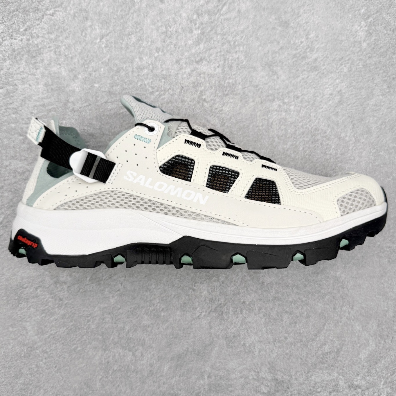 SALOMON萨洛蒙 Techamphibian 5 圆头舒适 透气速干抓地溯溪鞋 男女同款 SALOMON诞生于1947年的法国阿尔卑斯山区，全球知名的户外运动品牌。一直致力于推动滑雪、越野跑等山地运动的发展及产品的进步。其产品设计致力于追求创新和发掘产品的性能极限，帮助喜欢自由的人在山地间不断挑战自我。实拍调校N版已经零色差零失真 百分百还原实物色彩所见即所得 不存在货不对板色差等低级问题 选购参考实物拍摄 不混卖不参货 只用心做好货严格选品 承诺混一赔十 尺码：36 36.5 37.5 38 38.5 39 40 40.5 41 42 42.5 43 44 44.5 45-选品中心