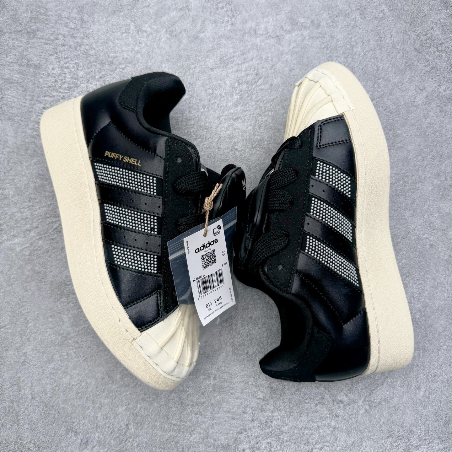 图片[3]-AD Originals x GALI SUPERSTAR PUFFY SHELL 贝壳头联名时尚舒适低帮板鞋 KJ6976 男女同款 实拍调校N版已经零色差零失真 百分百还原实物色彩所见即所得 不存在货不对板色差等低级问题 选购参考实物拍摄 不混卖不参货 只用心做好货严格选品 承诺混一赔十 尺码：36 36.5 37.5 38 38.5 39 40 40.5 41 42 42.5 43 44 44.5 45-选品中心