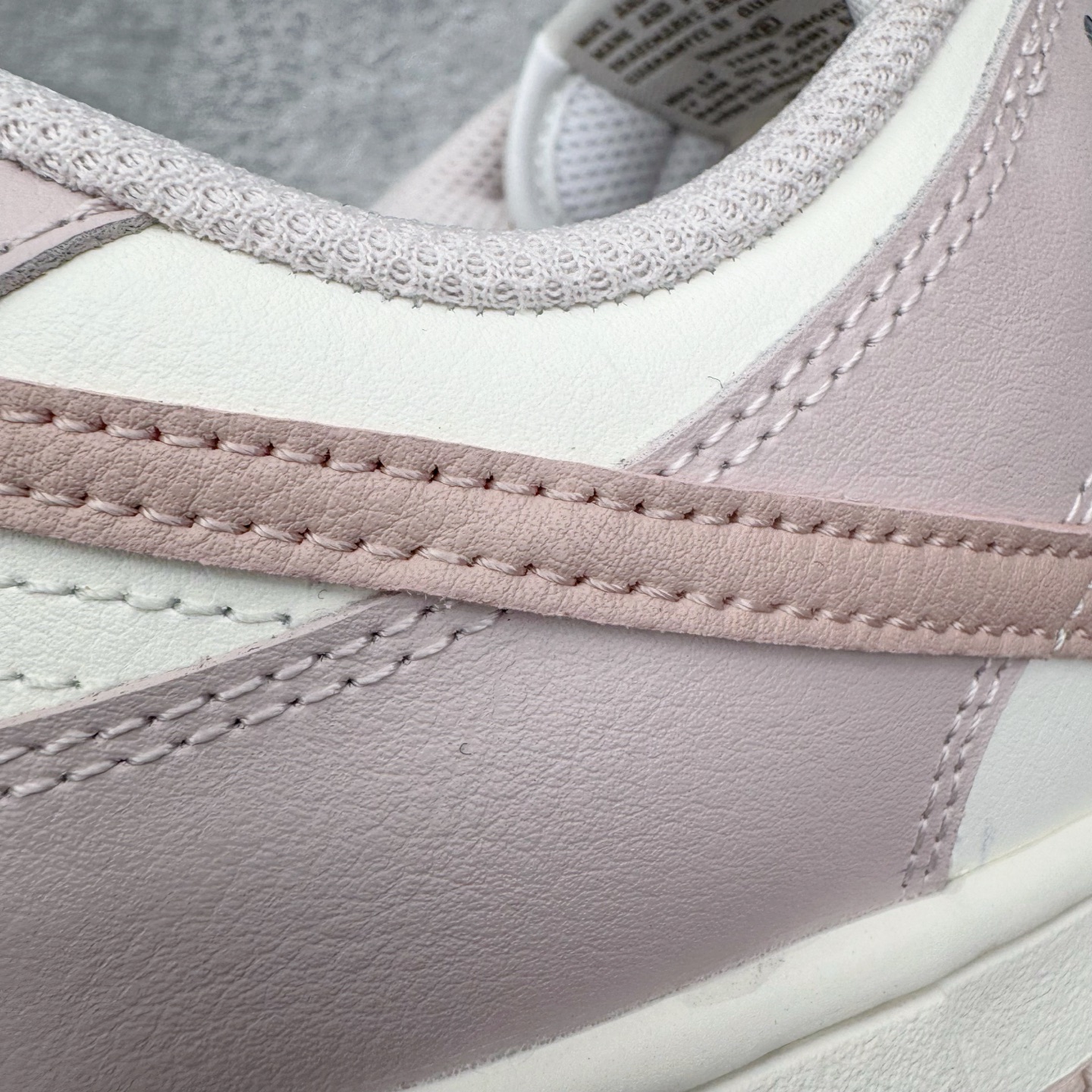 图片[16]-＃YC纯原 NK Dunk Low 柔雾粉 IM6572-602 实力大厂出品 新配色陆续开发 利润个位数只为口碑 全套原纸板楦头开发 确保原汁原味 完美呈现DUNK版型 一比一鞋头弧度高度鞋身弧度 此版本只针对中端市场 皮料材质有所更替 其他数据细节工艺流程均保持一致 绝不口嗨 细节品控鞋型随意对比 独家私模官方第六代原厂航空铝磨具打磨大底 鞋头坡度极致还原 无解鞋型 原盒原配 圈内天花板工艺 原厂玻璃冲刀 超高清洁度 全鞋零毛边皮料切割 原厂中底布点胶 中底布拉帮走线遵循公司 尺码：36 36.5 37.5 38 38.5 39 40 40.5 41 42 42.5 43 44 44.5 45 46-选品中心