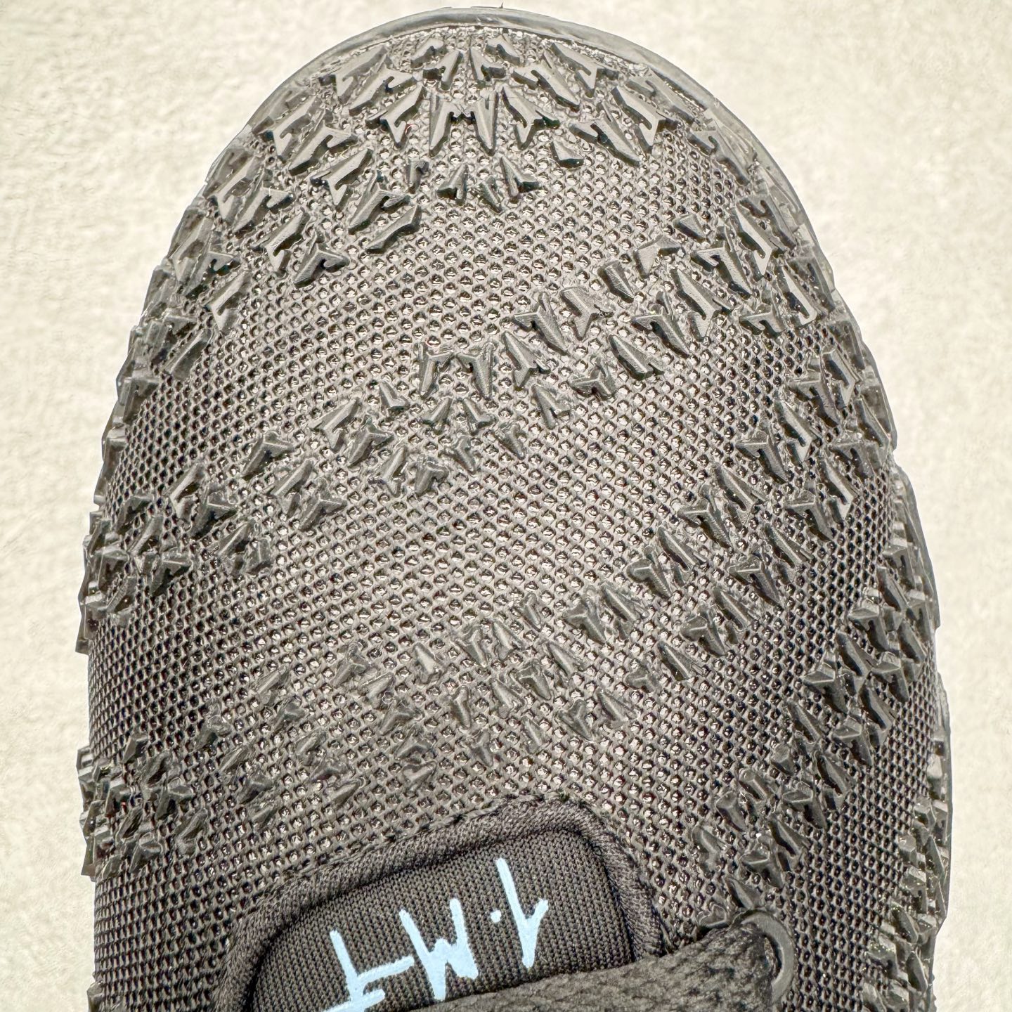 图片[15]-＃灭世/Max NK Ja 3 Scratch EP 莫兰特三代柔软舒适防滑耐磨透气支撑轻便低帮篮球鞋 黑武士 IM0464-001 2024『压轴』后卫实战旗舰 圣枪腰王 重磅革新登场🌪 🔝历时5个月！全力打造 科比➕欧文系列 综合体 ！Pt实战体验天花板上限 再度提高🔝 ✅【顶配缓震】独家革新搭载 前掌5mm TURBO气垫 兼具贴地与缓震！（正品仅长方形小气垫）➕后掌大马蹄14mm厚 气垫 提高后掌缓震极限 （正品后掌无气垫） ✅【顶级抗扭】 搭载硬度65HC 发泡中底框架 ➕高强度中足抗扭片 革新升级 赛事级抗扭水平！独此一家 ✅【顶级支撑】鞋身侧向包裹 双层补强层 200斤以上选手 也可驾驭（正品仅一层）对比市场货品偷工减料 不可同日而语！ ✅气垫气压上脚即可感受！后掌鞋垫掀开可见气垫轮廓（谨防窜货） 鞋底止滑配方 无需磨合 原地起飞🛫 NK年度后卫旗舰 独家革新升级 『口碑源自专业 实力来源于专注』 真灭世纯原 切勿被市场仿冒吊牌挂羊头卖狗肉 尺码：39-46 正码正拍-选品中心