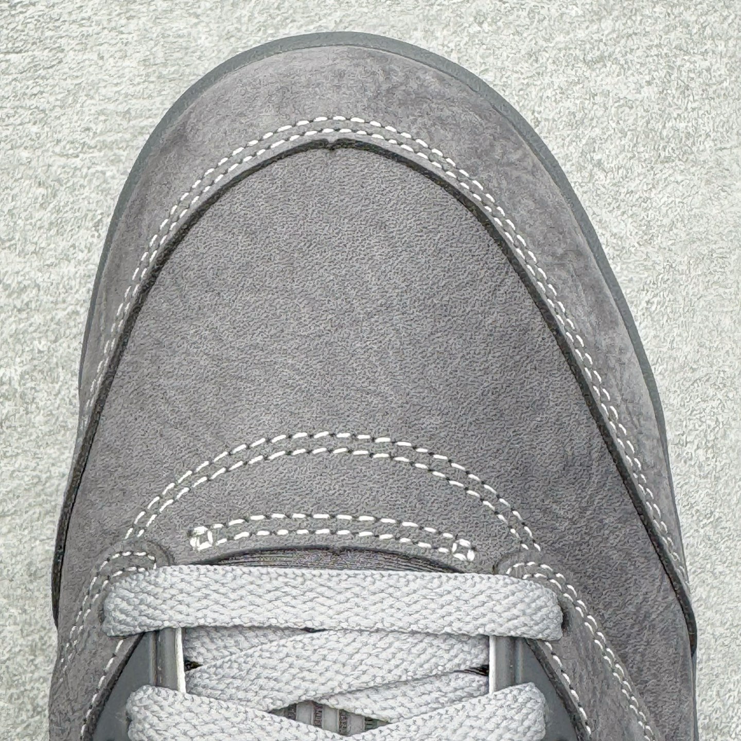 图片[23]-＃Ljr特供 Air Jordan AJ5 OG 狼灰 DD0587-002 全新改良批次 圈内最强倒钩系列 恪守真诚 承诺混一赔十 高端零售裸鞋圈特供批次 SZ原厂全套原楦原纸板冲刀磨具开发 原厂皮料加持 原厂港宝加持定型后跟R度完美 同源原厂电绣 飞翼针数密度立体效果一致 百分百一致原鞋 原厂拉帮工艺 针距密度一致 后跟弧度收口自然不对折 极致一眼正品既视感 进口玻璃冲刀皮料裁剪零毛边 全鞋电脑针车工艺 品控清洁度最高QC检验标准 免检产品 原厂订购鞋盒、鞋标、防尘纸、鞋撑、鞋带 追求极致的原厂味道 尺码：40.5 41 42 42.5 43 44 44.5 45 45.5 46 47.5 48.5-选品中心